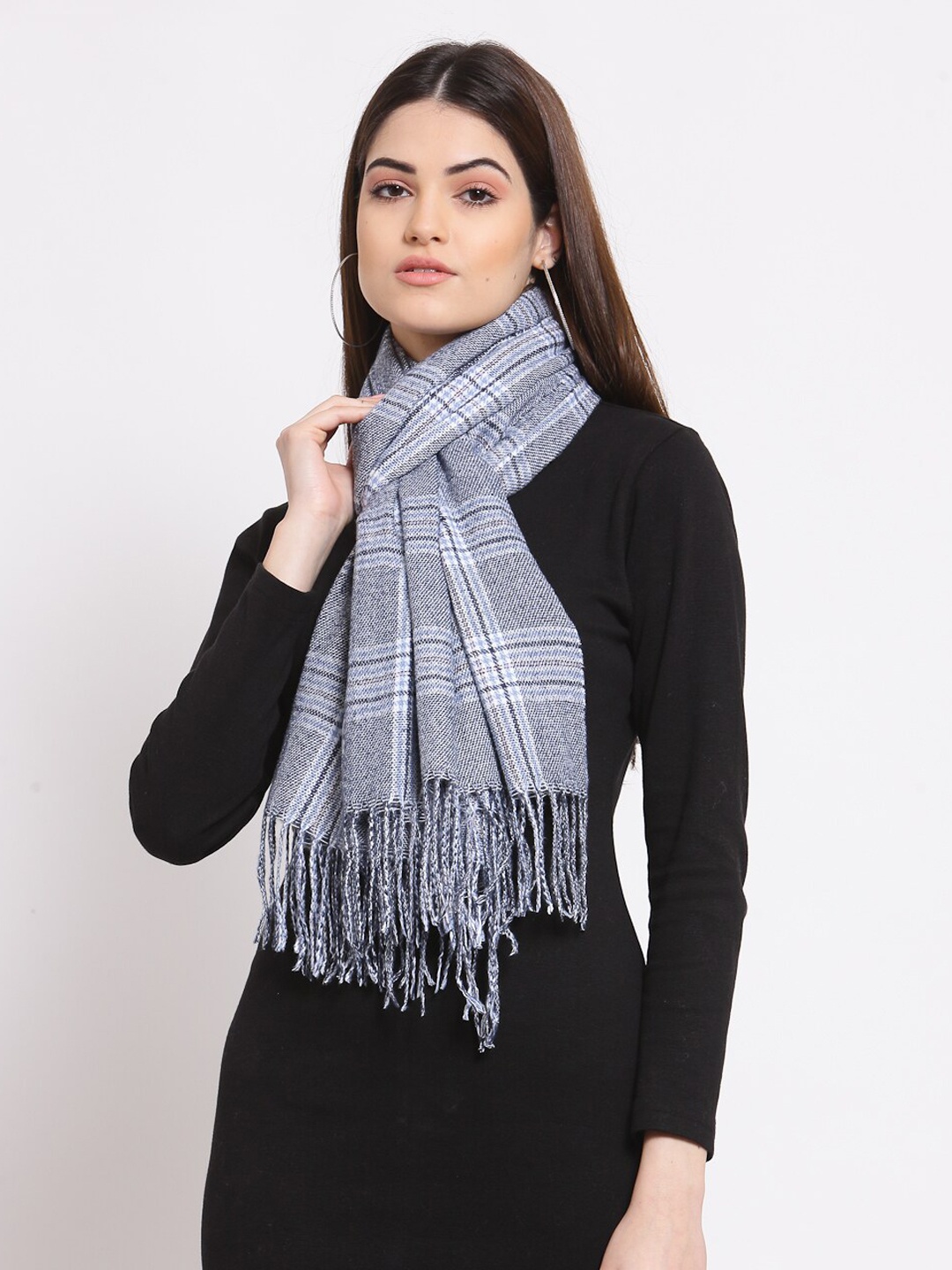 

Calvadoss Women Blue & Grey Checked Woolen Muffler