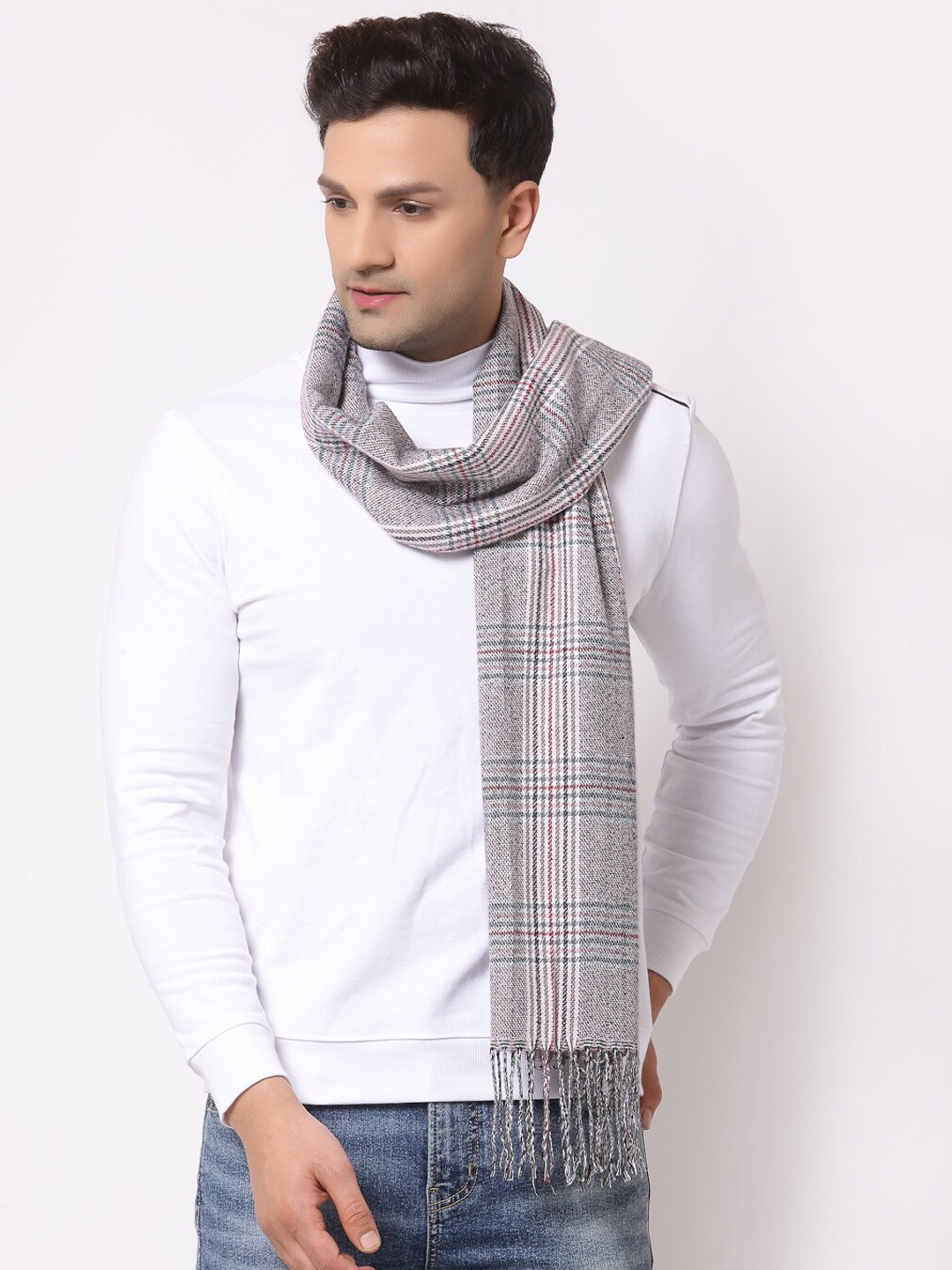 

Calvadoss Men Grey Checked Woolen Muffler