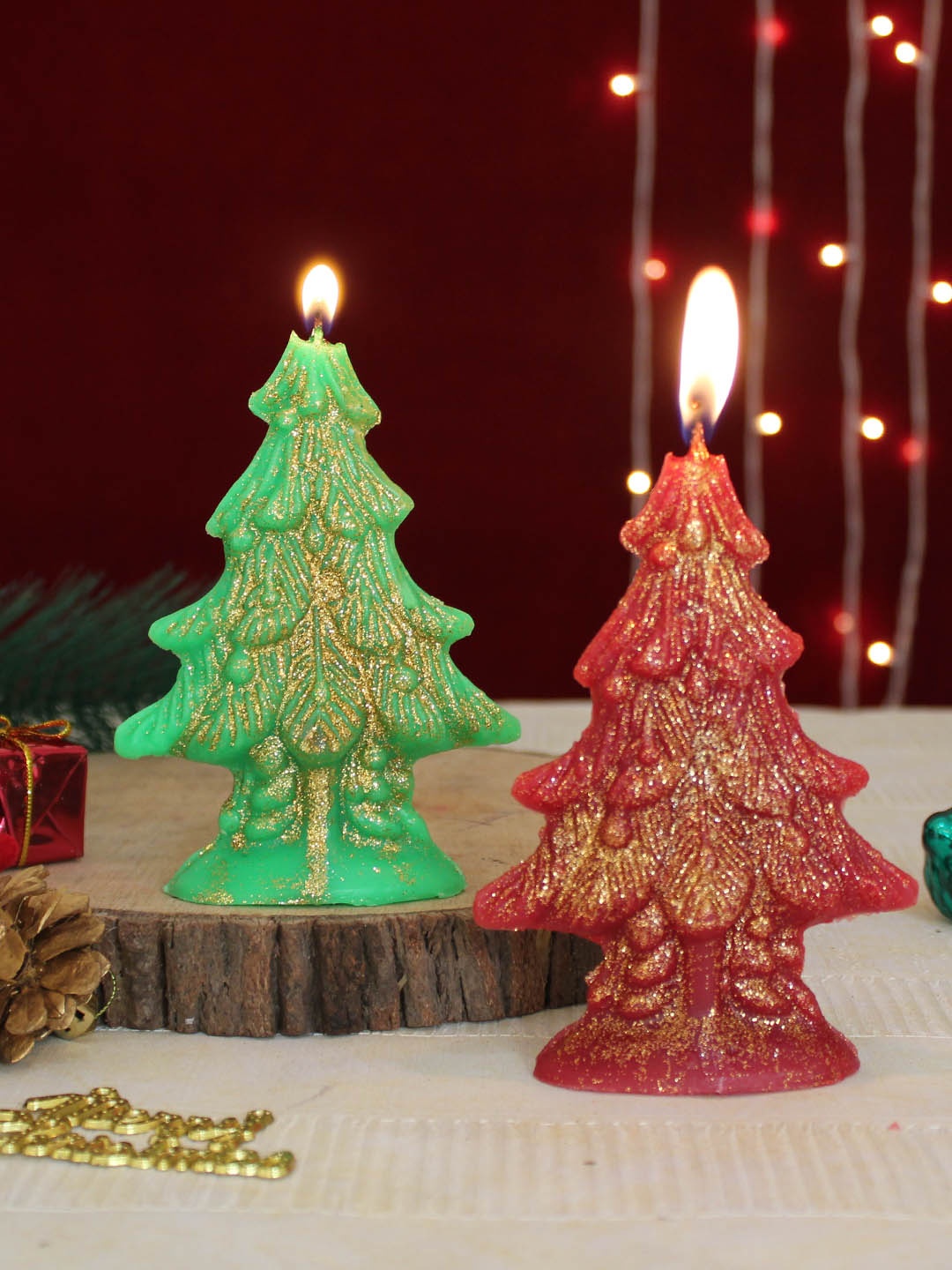 

TIED RIBBONS Set Of 2 Christmas Xmas Tree-Shaped Candles With Glitter, Green