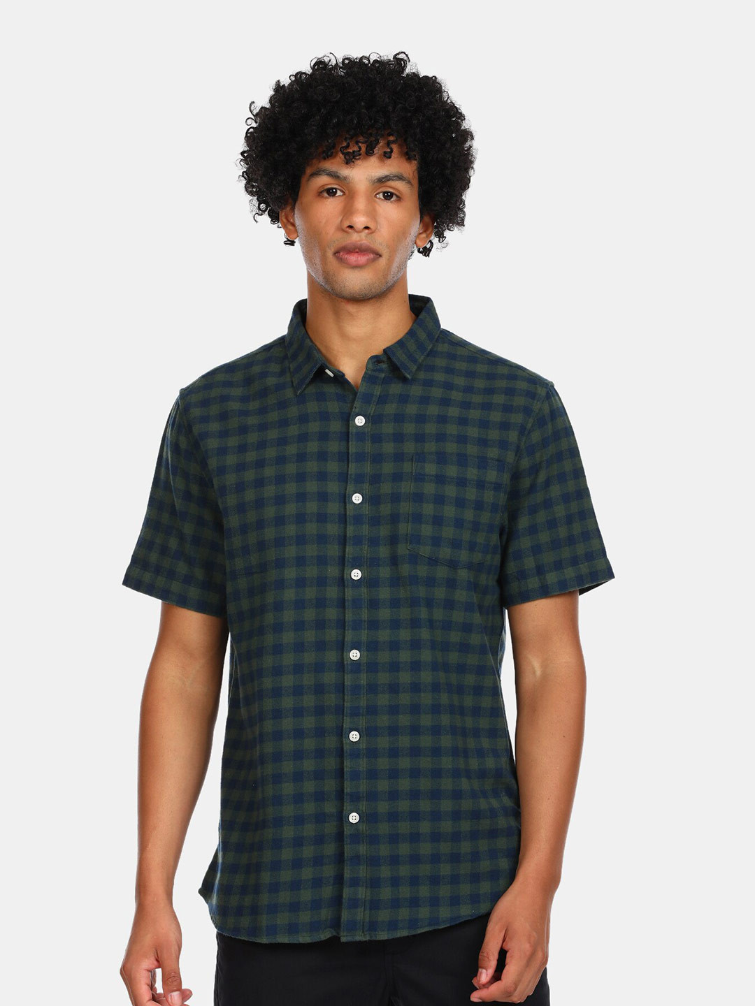 

Ruggers Men Green Opaque Cotton Checked Casual Shirt