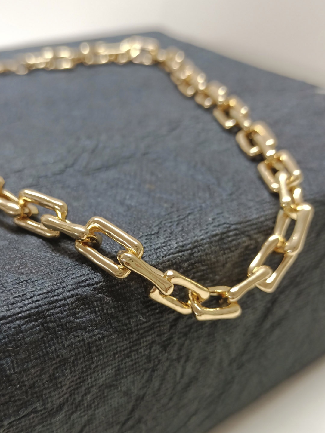 

OOMPH Gold-Toned Choker Necklace