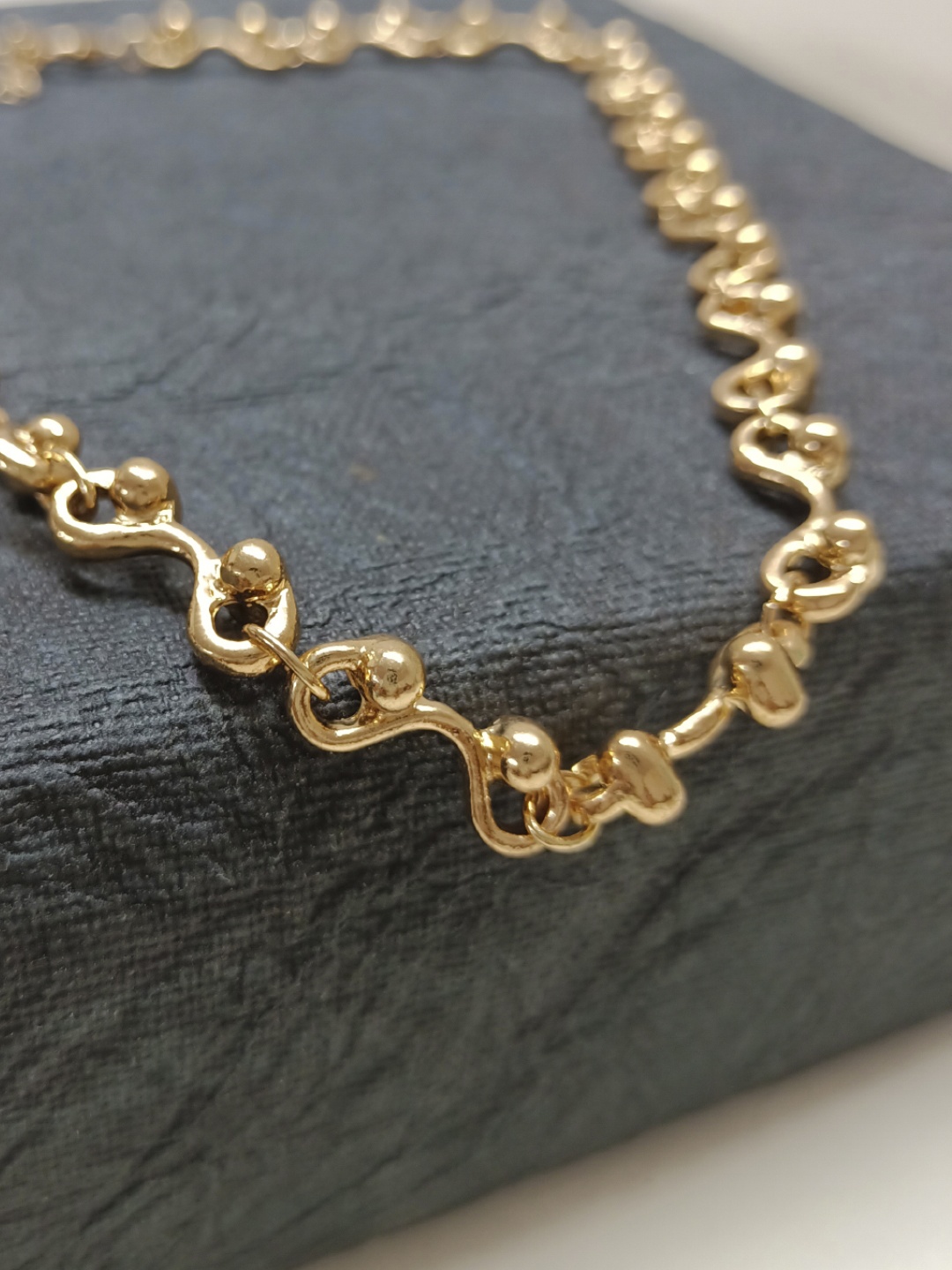 

OOMPH Gold-Toned Choker Necklace