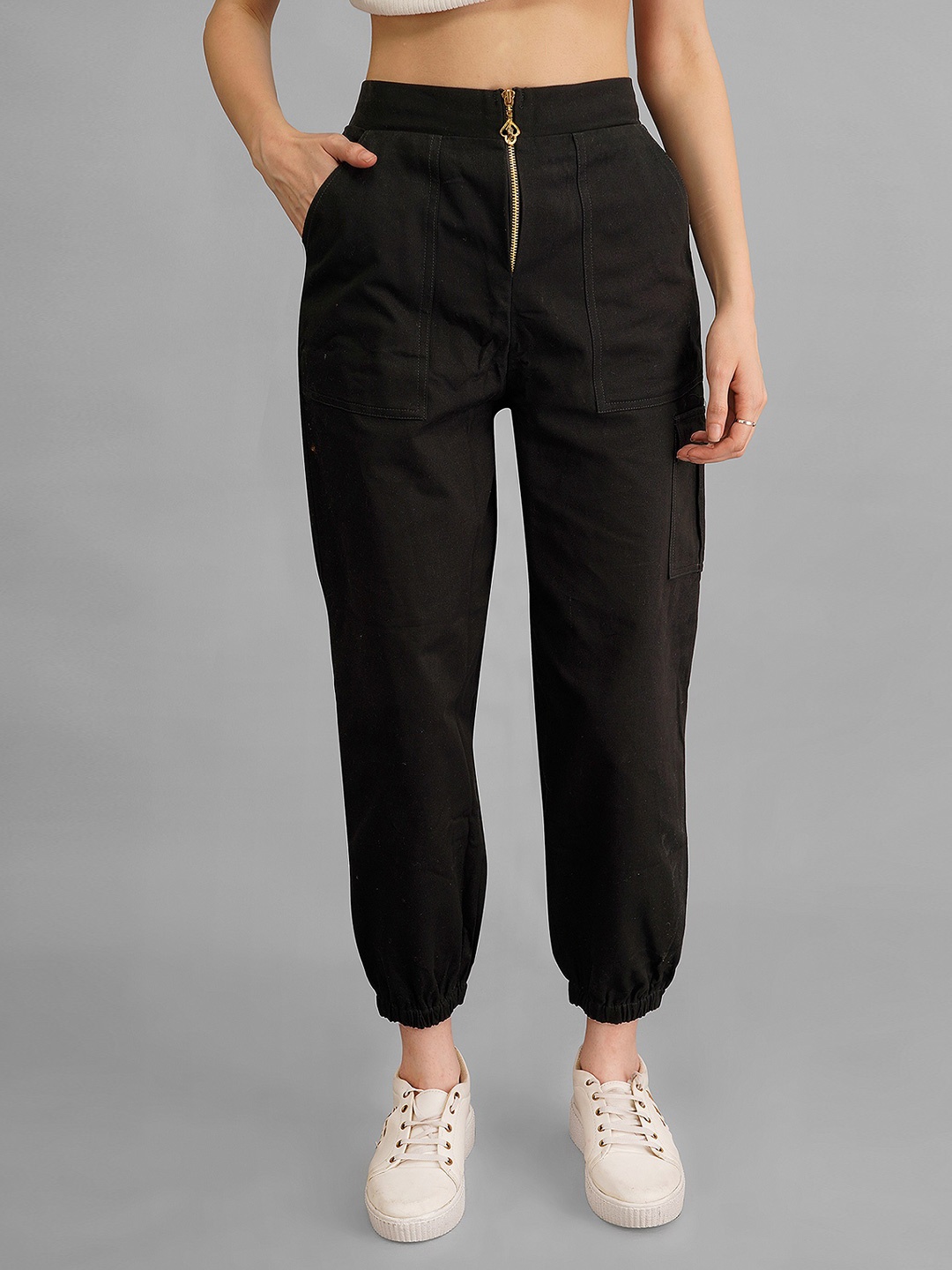 

Orchid Blues Women Black Pure Cotton Chain Detail Joggers