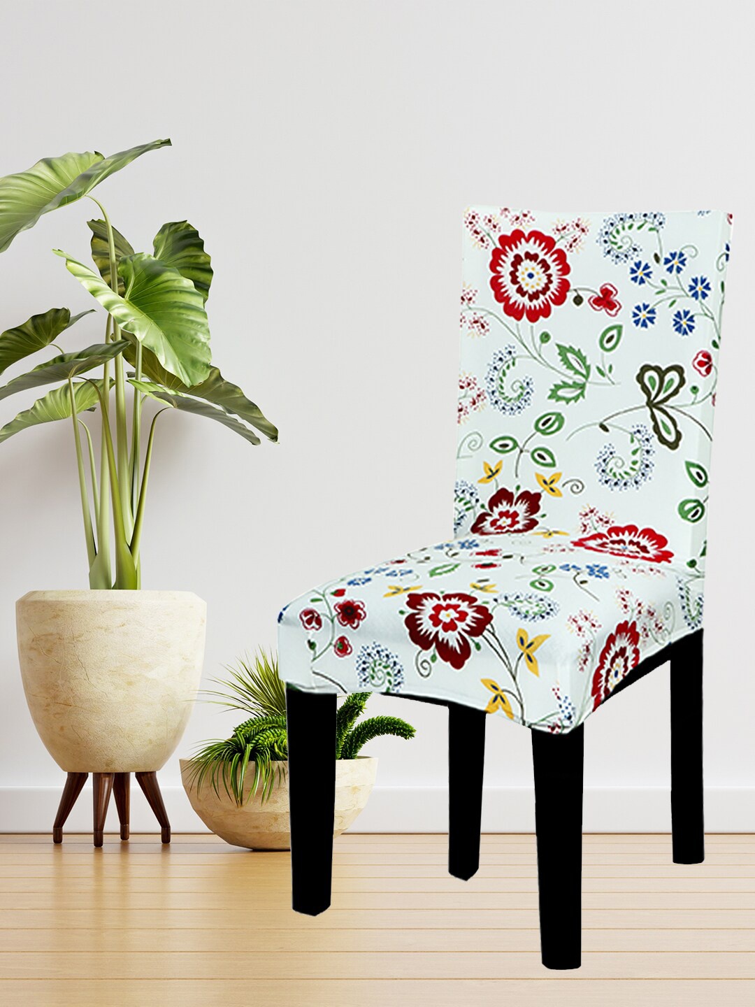 

HOUSE OF QUIRK Set Of 4 White & Red Printed Chair Covers