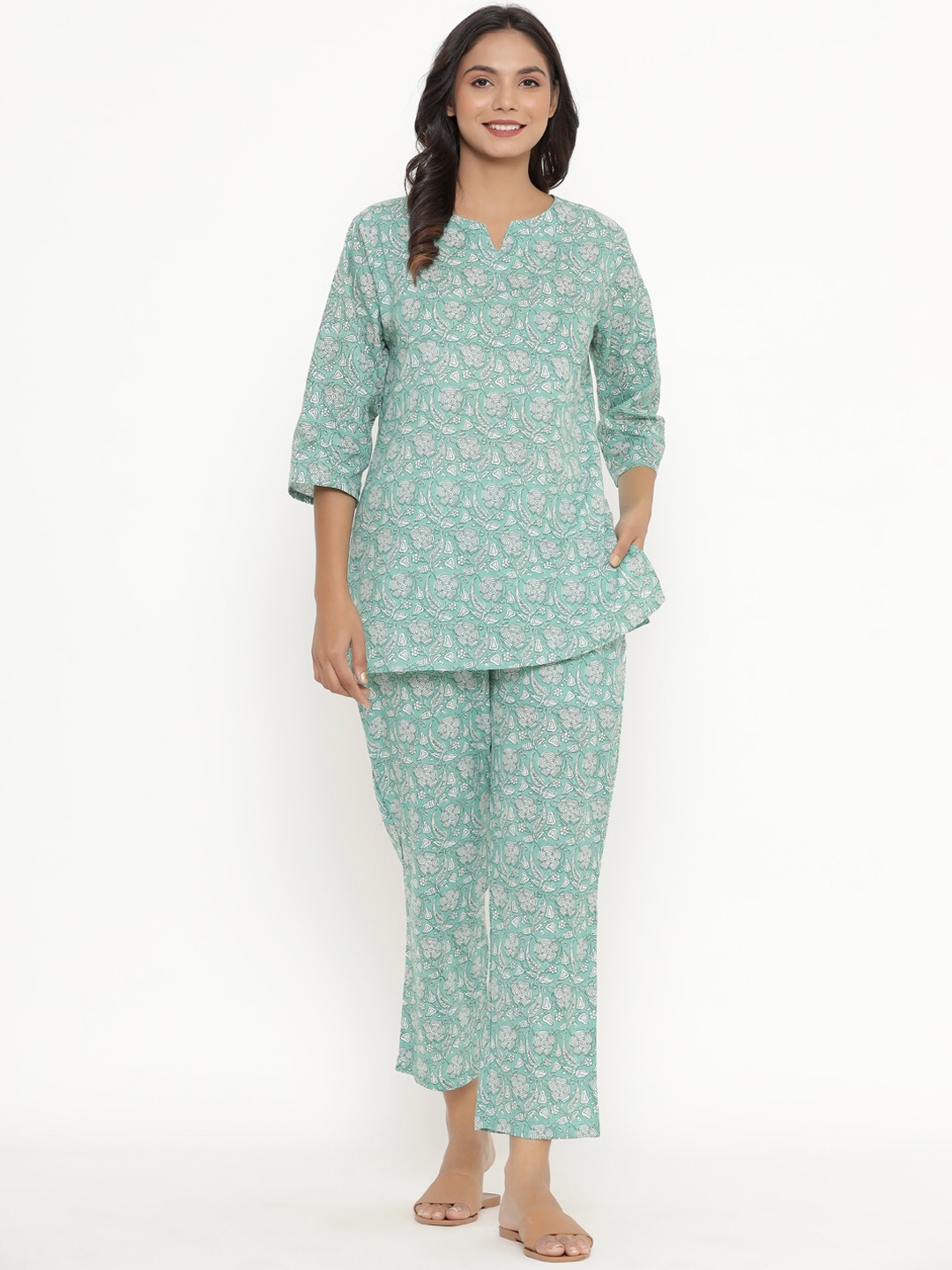

JISORA Women Blue & White Printed Night suit