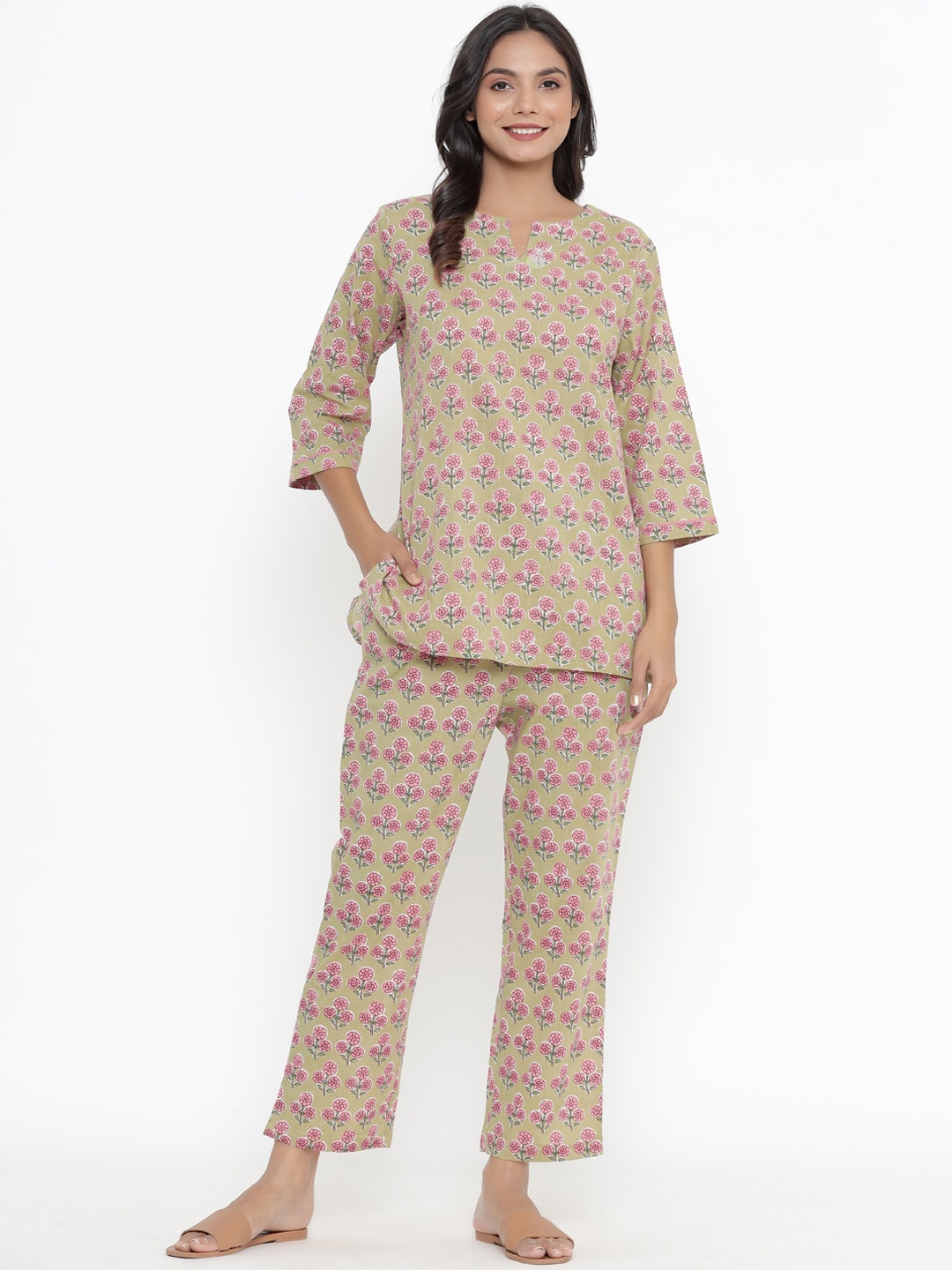 

JISORA Women Green & Pink Printed Night suit