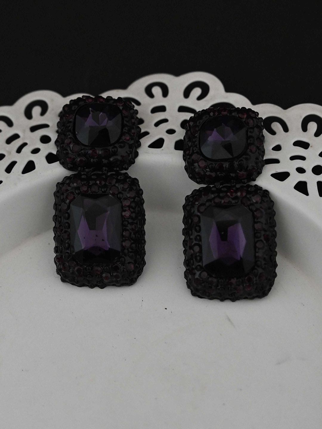 

justpeachy Black Stone Studded Square Drop Earrings