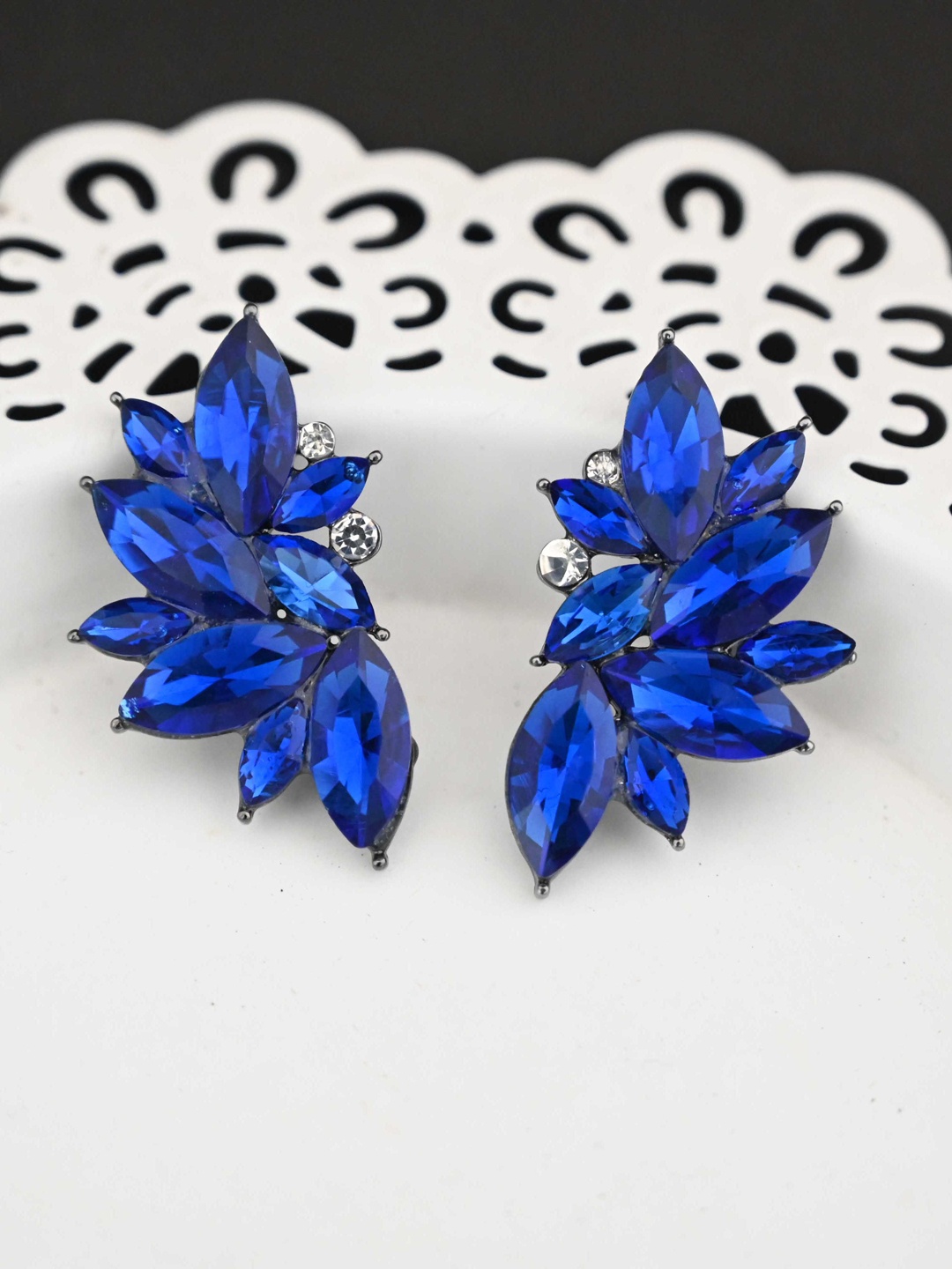 

justpeachy Blue Contemporary Studs Earrings