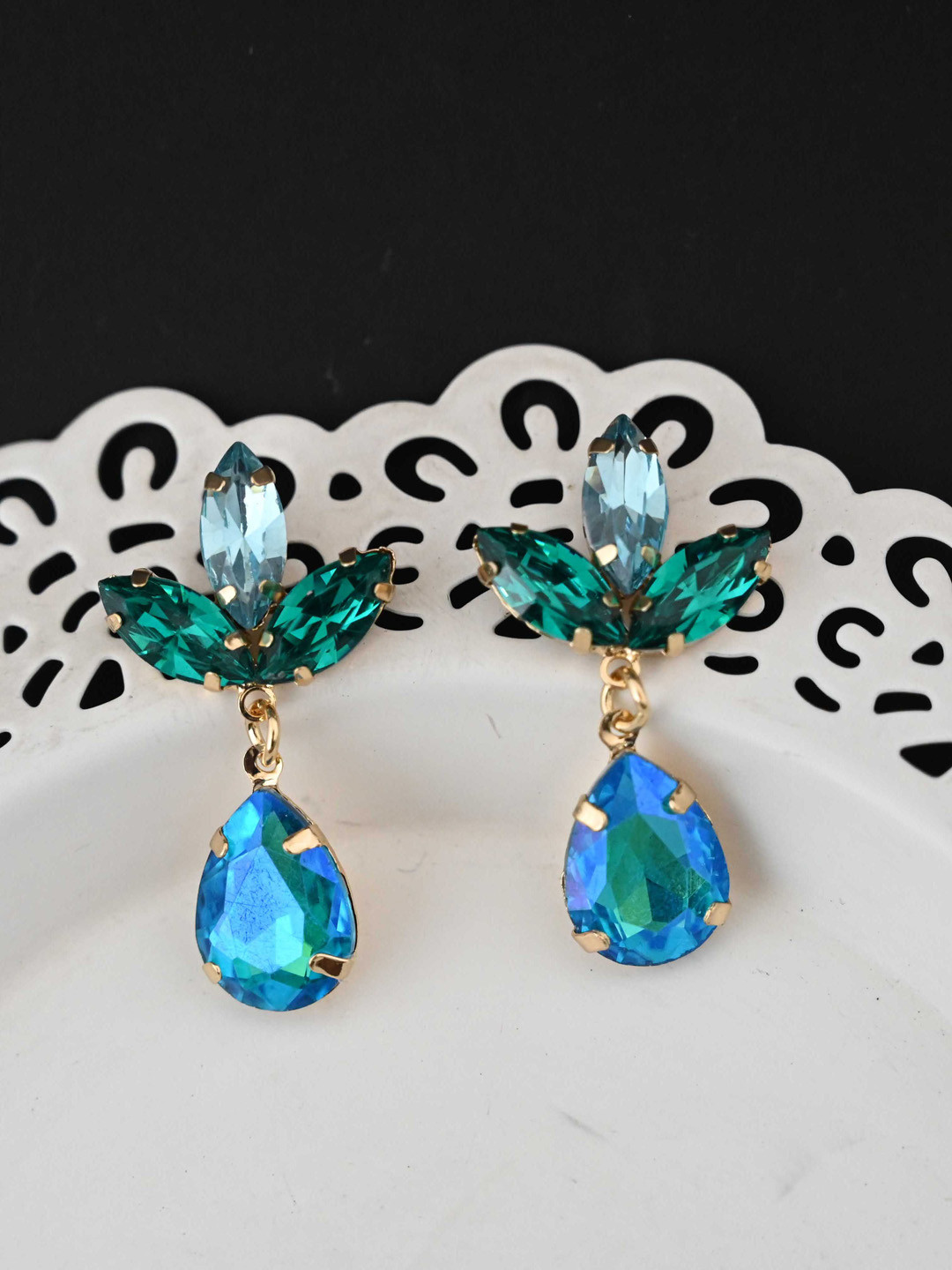 

justpeachy Blue Floral Stone Studded Drop Earrings