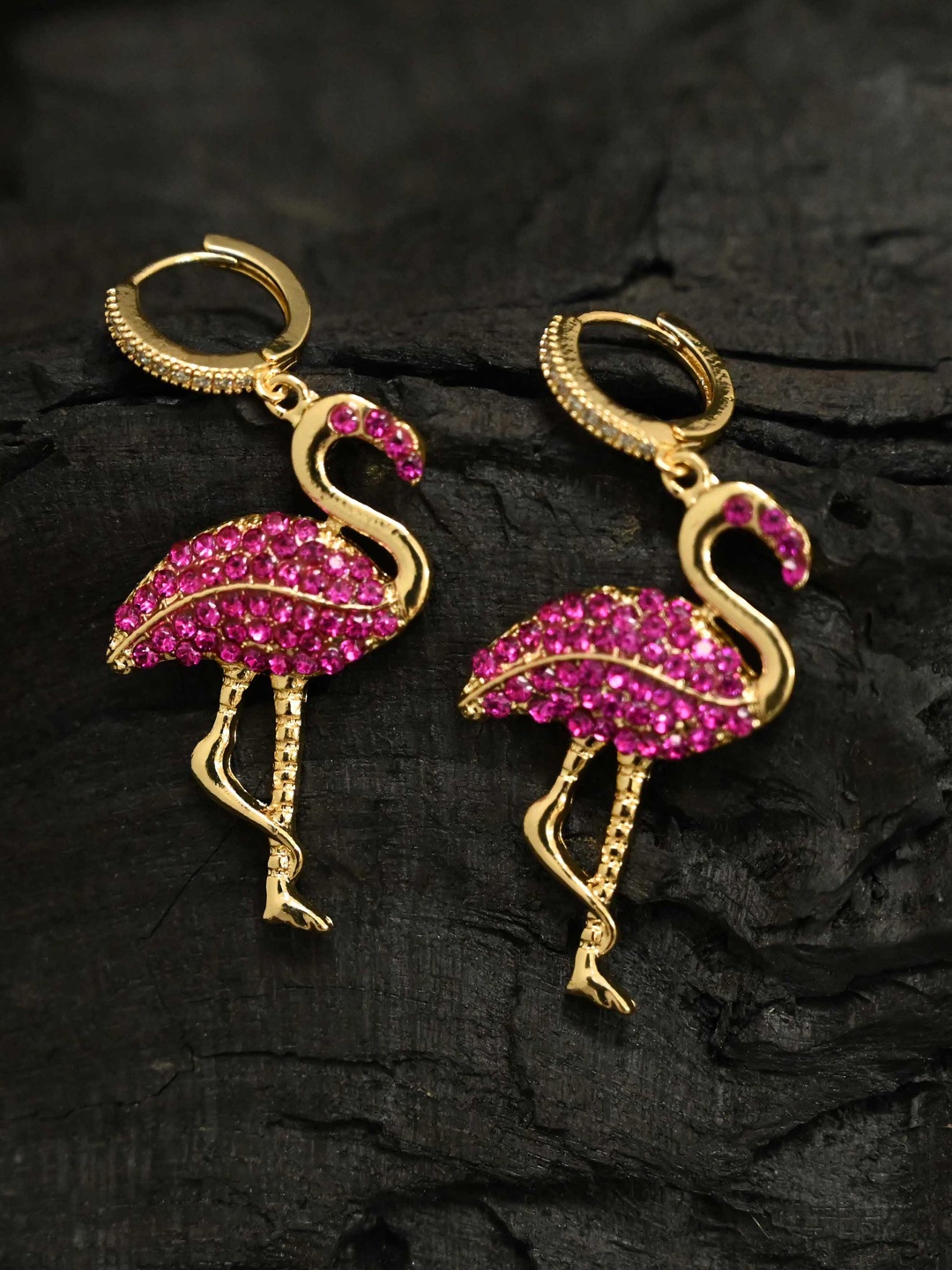 

justpeachy Pink & Gold-Toned Quirky Flamingo Hoop Earrings