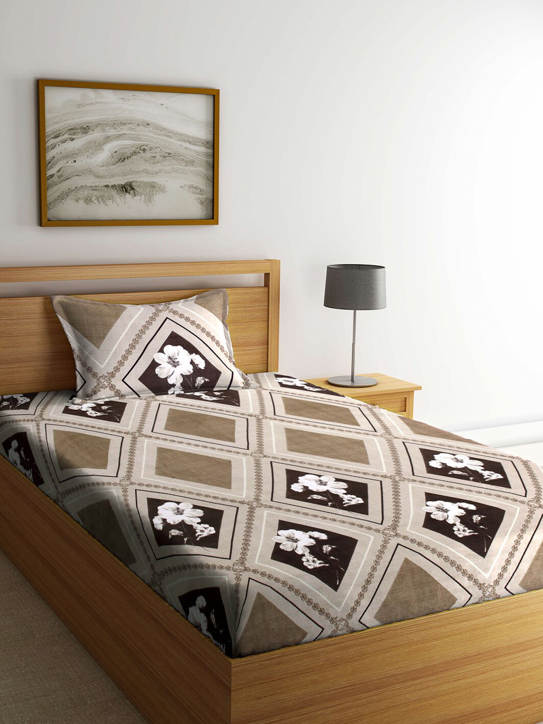 

Arrabi Brown & Olive Green Geometric 300 TC Single Bedsheet with 1 Pillow Covers
