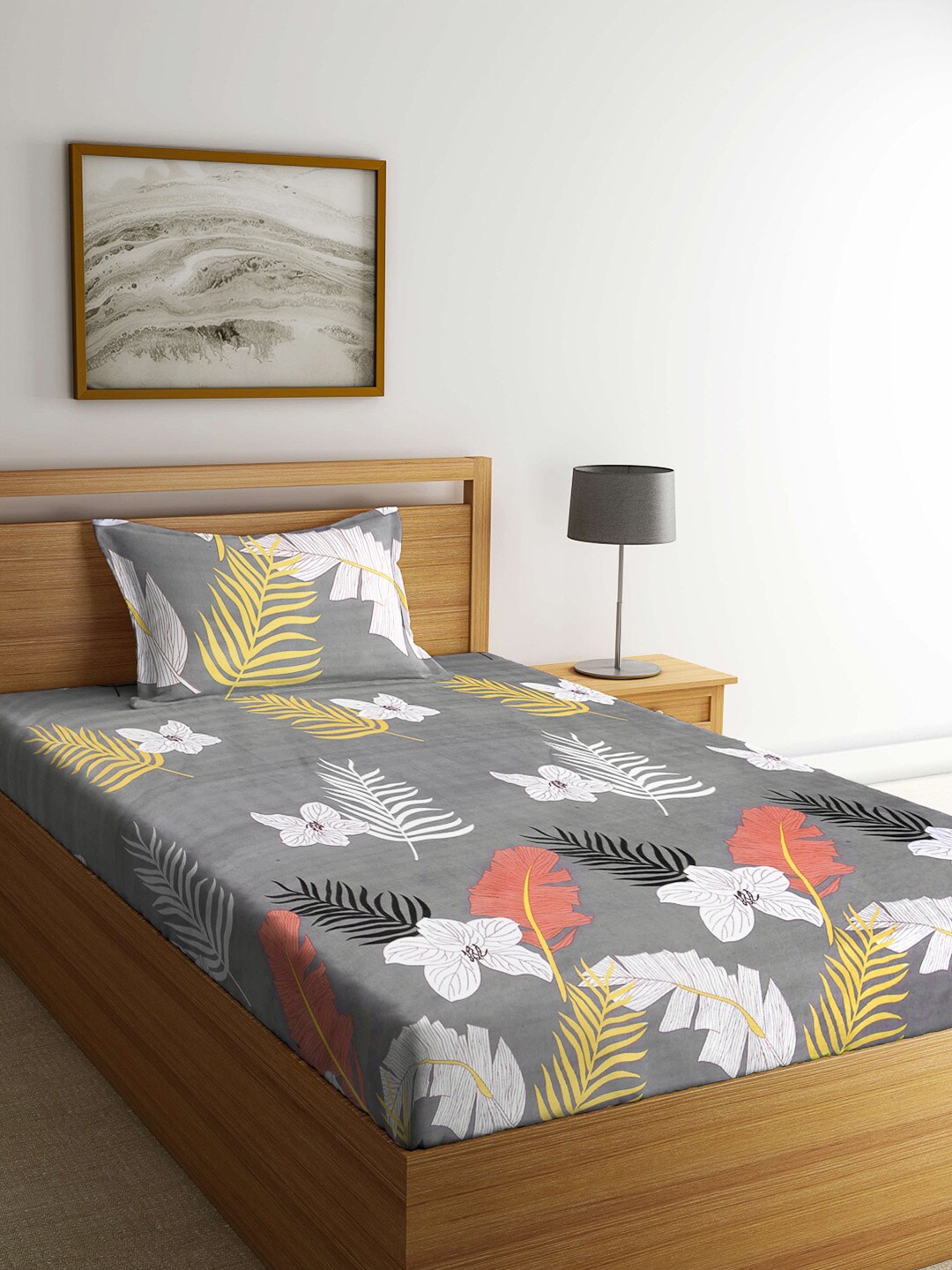 

Arrabi Grey & White Floral 130 TC Single Bedsheet with 1 Pillow Covers