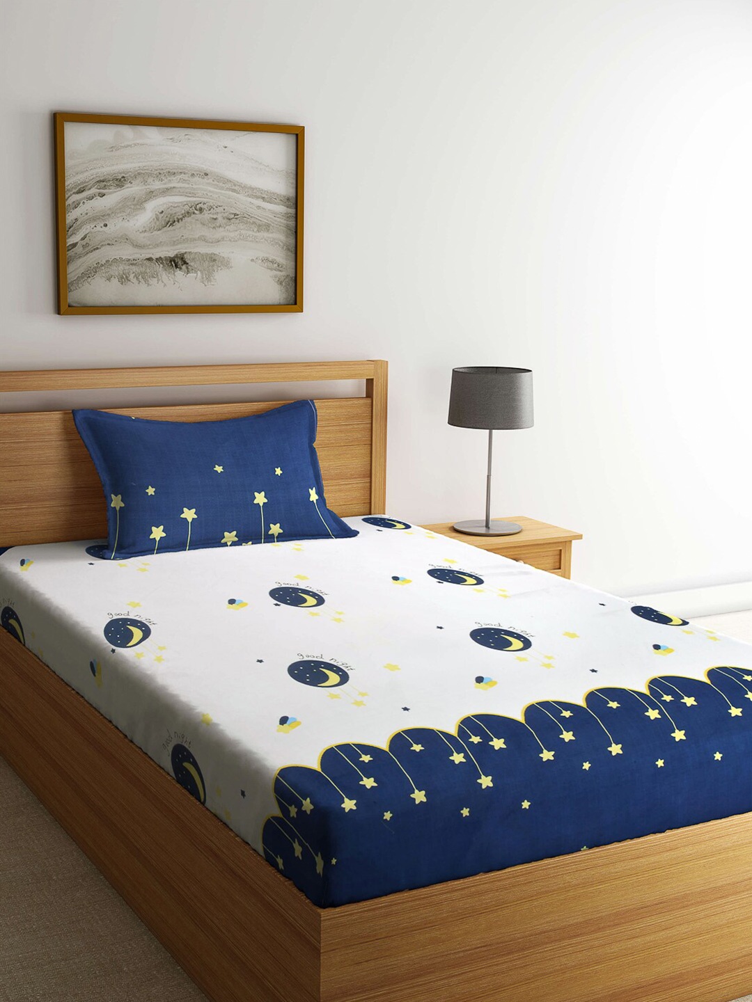 

Arrabi Blue & White Graphic 130 TC Single Bedsheet with 1 Pillow Covers