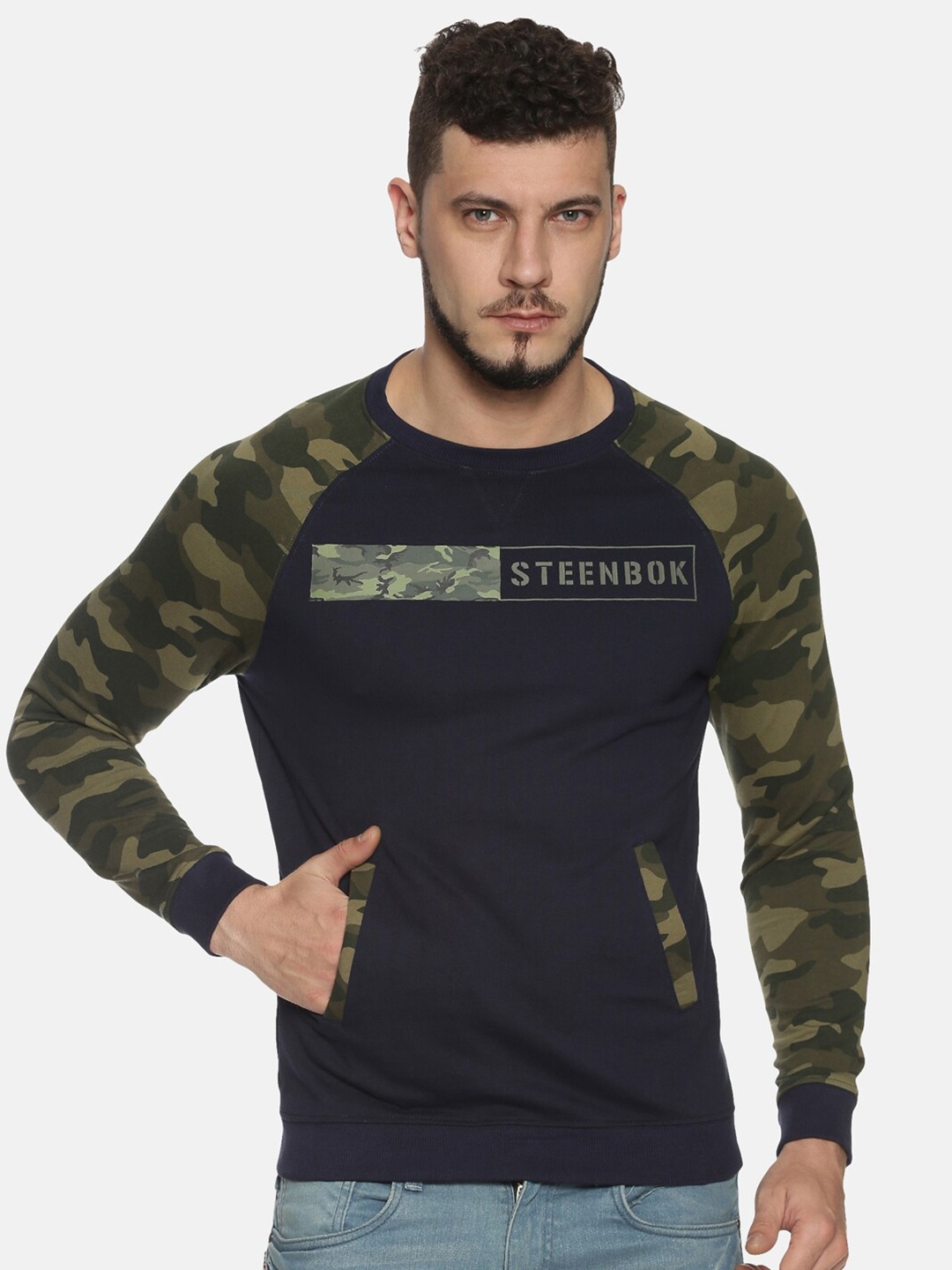 

Steenbok Men Navy Blue Printed Sweatshirt