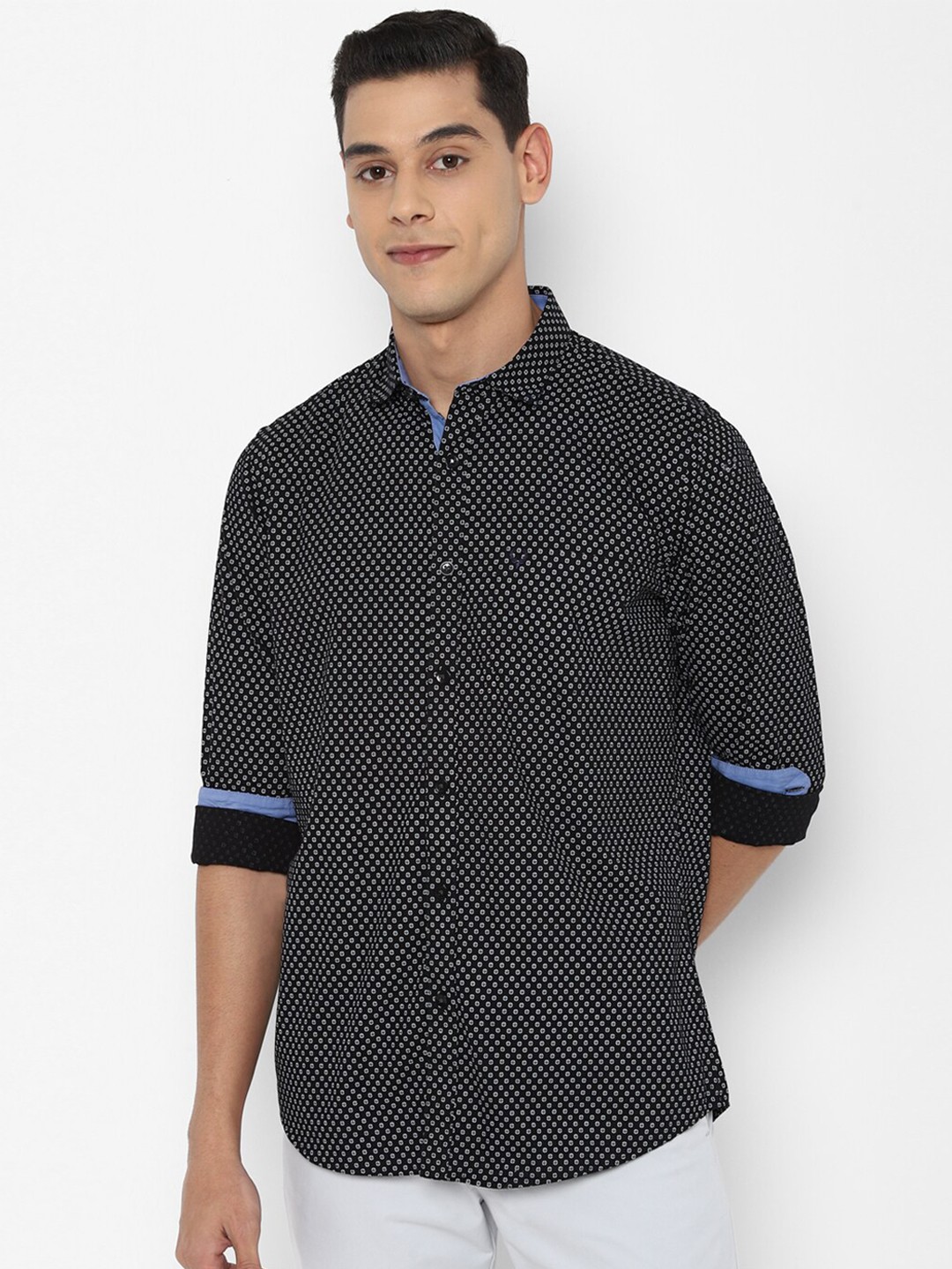 

Allen Solly Men Black Slim Fit Opaque Printed Casual Shirt
