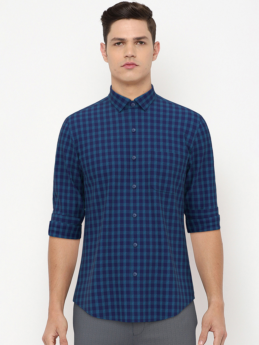 

Peter England Men Blue Slim Fit Opaque Checked Casual Shirt