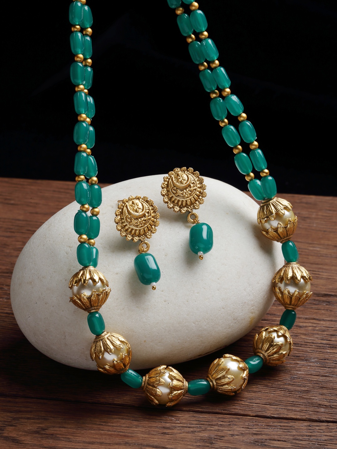 

PANASH Gold-Plated & Green Beaded Jewellery Set