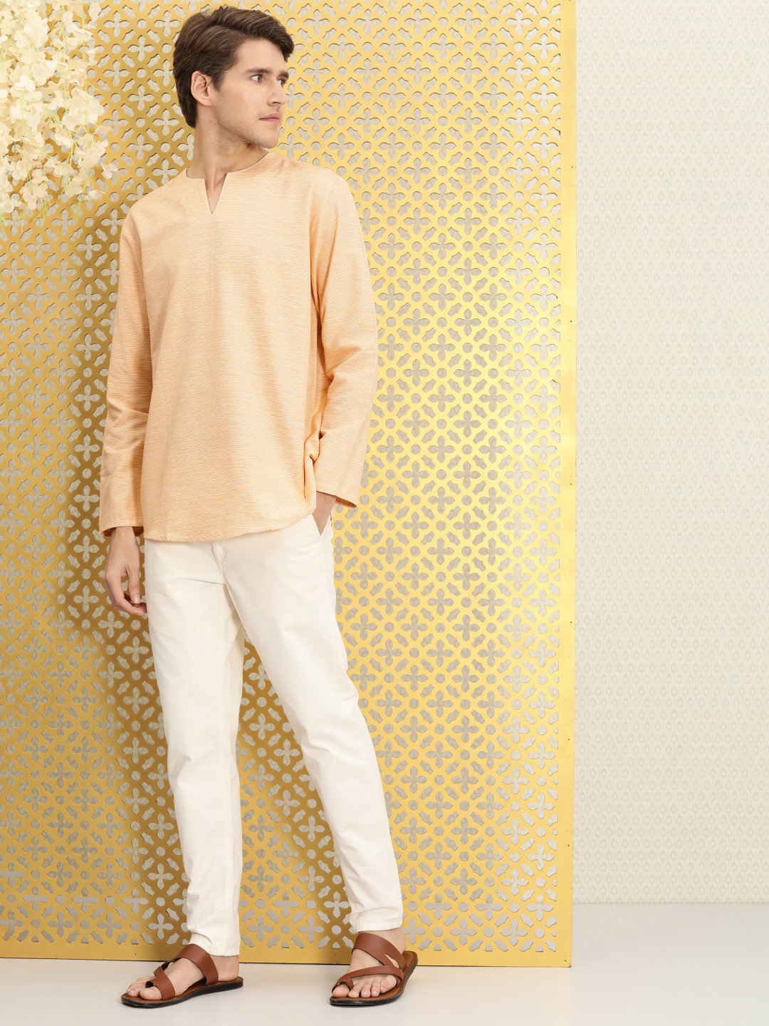 

Ode by House of Pataudi Men Peach Orange & White Self Design Textured Straight Kurta