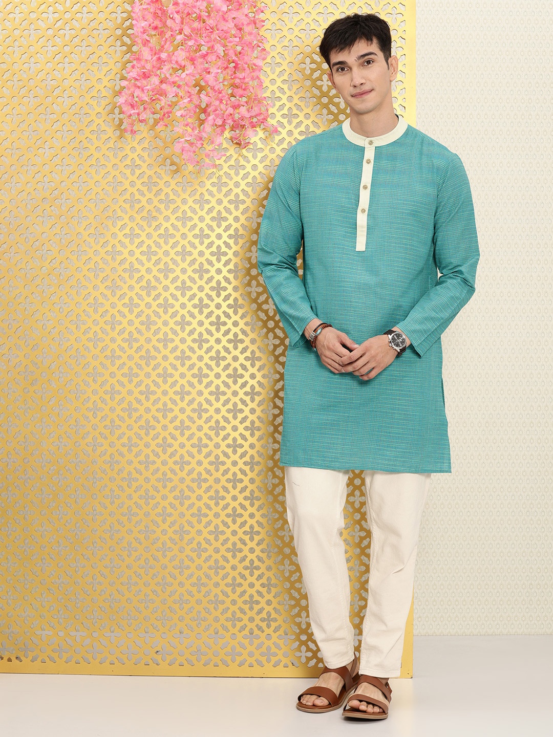 

Ode by House of Pataudi Men Blue Checked Kurta