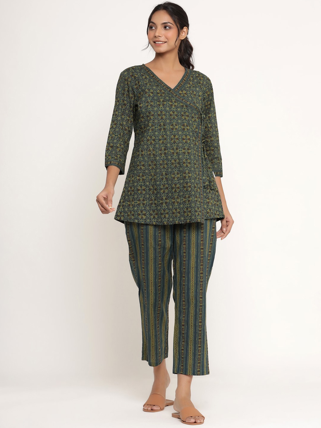 

JISORA Women Green & Olive Green Printed Angarakha Top& Pyjama Set