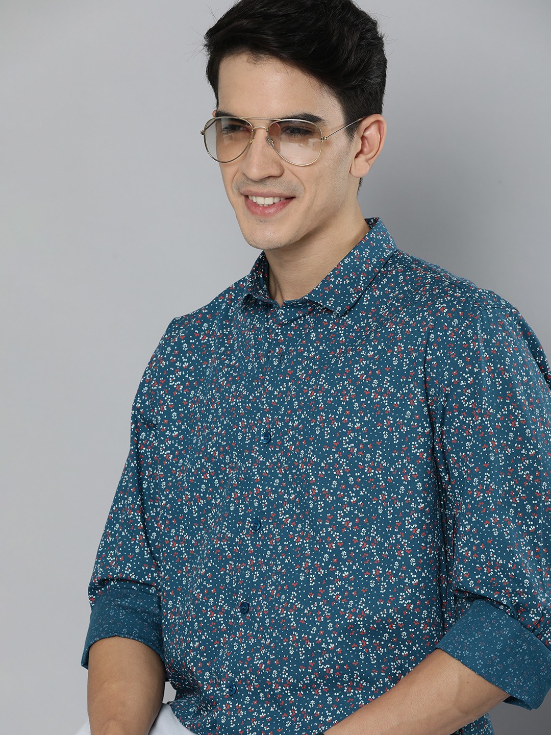 

Mast & Harbour Men Teal Blue & Orange Slim Fit Floral Printed Pure Cotton Casual Shirt