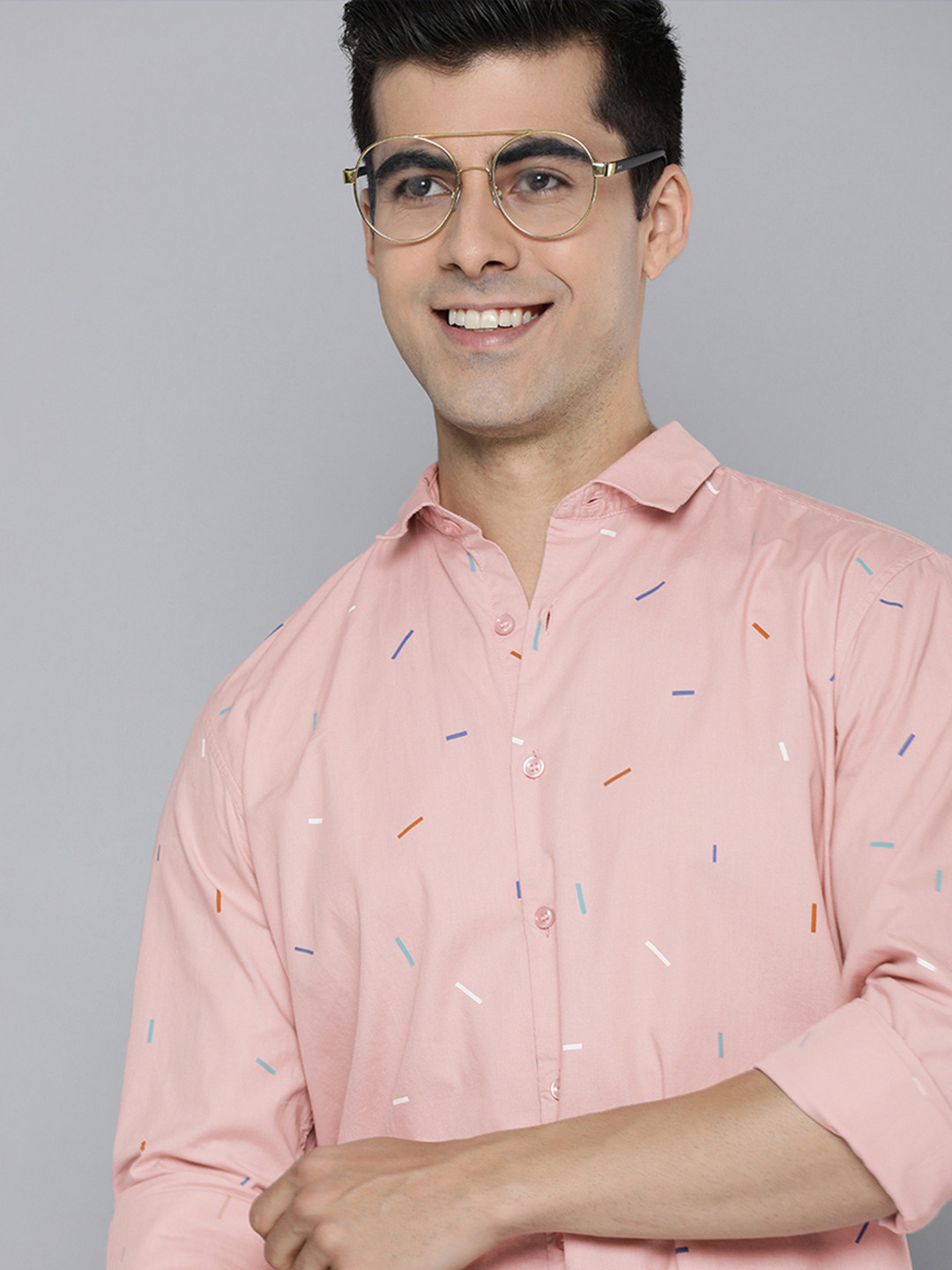 

Mast & Harbour Men Peach-Coloured Slim Fit Geometric Printed Pure Cotton Casual Shirt