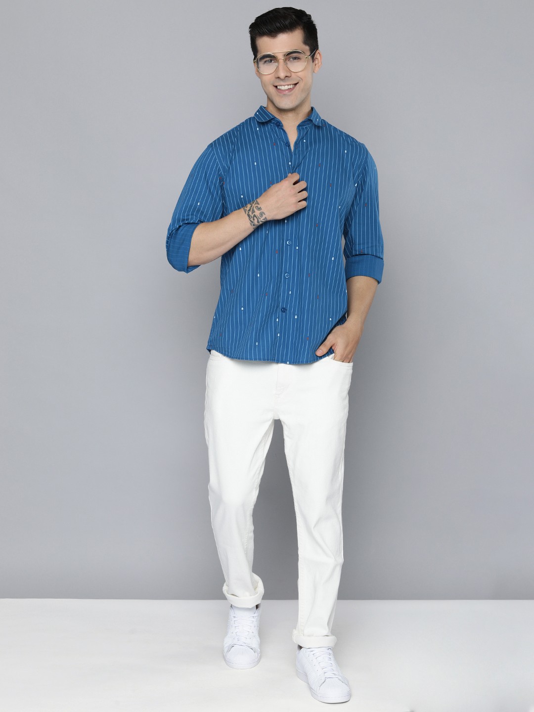 

Mast & Harbour Men Blue Slim Fit Striped Pure Cotton Casual Shirt