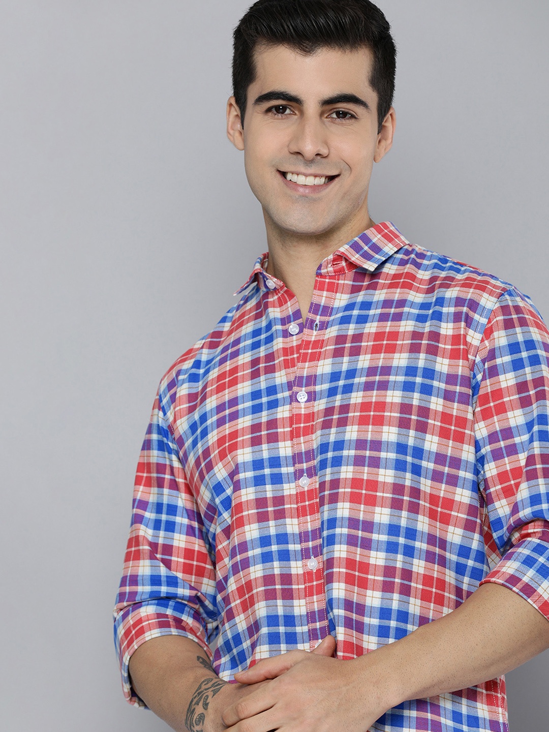

Mast & Harbour Men Red And Blue Slim Fit Checked Pure Cotton Casual Shirt