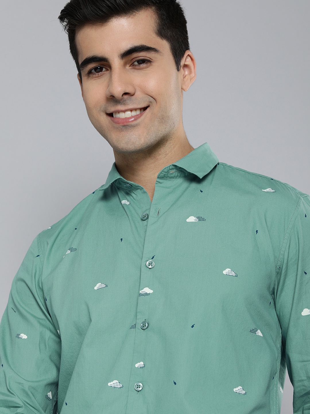 

Mast & Harbour Men Green & White Slim Fit Printed Pure Cotton Casual Shirt