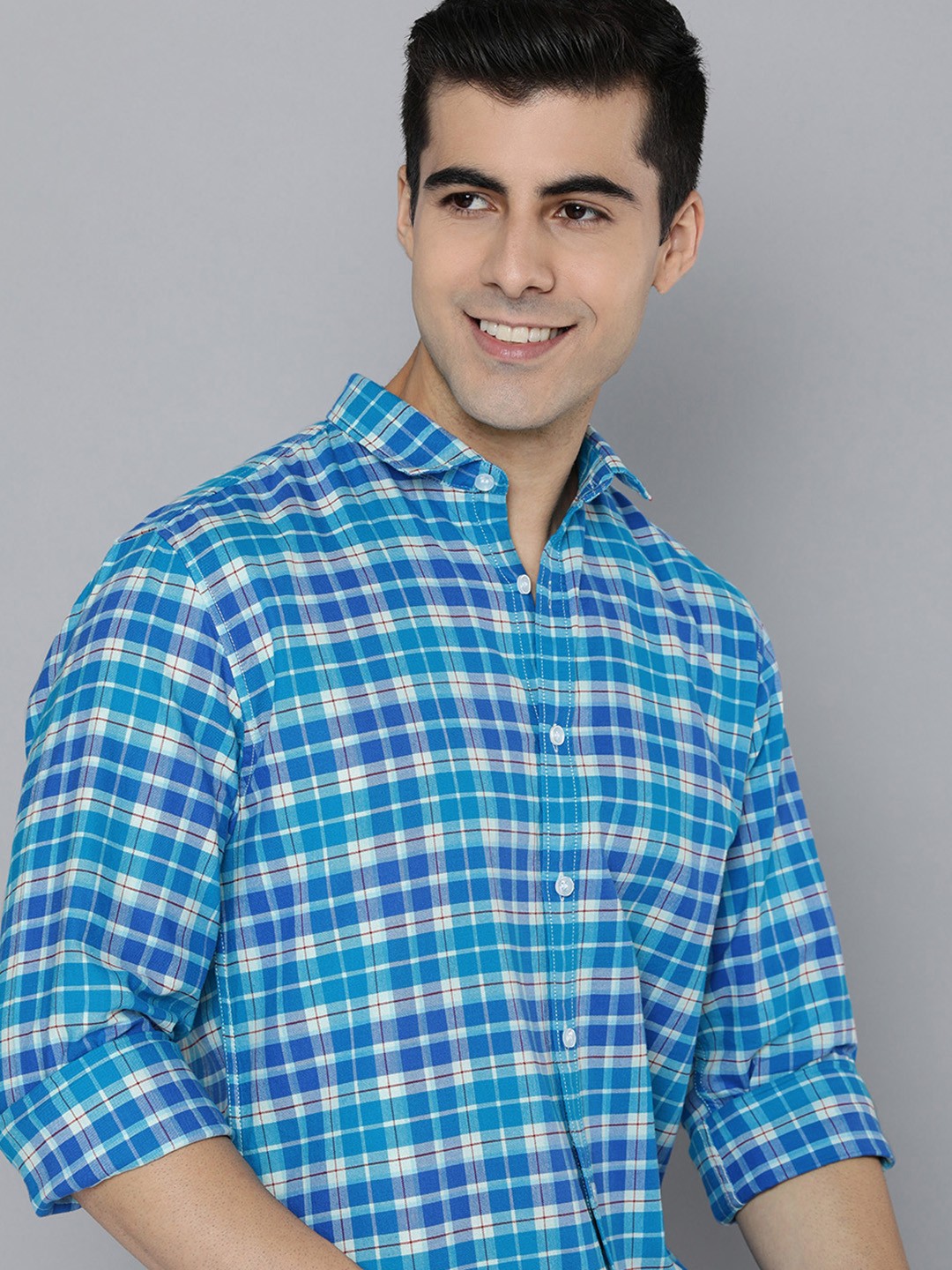 

Mast & Harbour Men Blue And Violet Slim Fit Checked Pure Cotton Casual Shirt