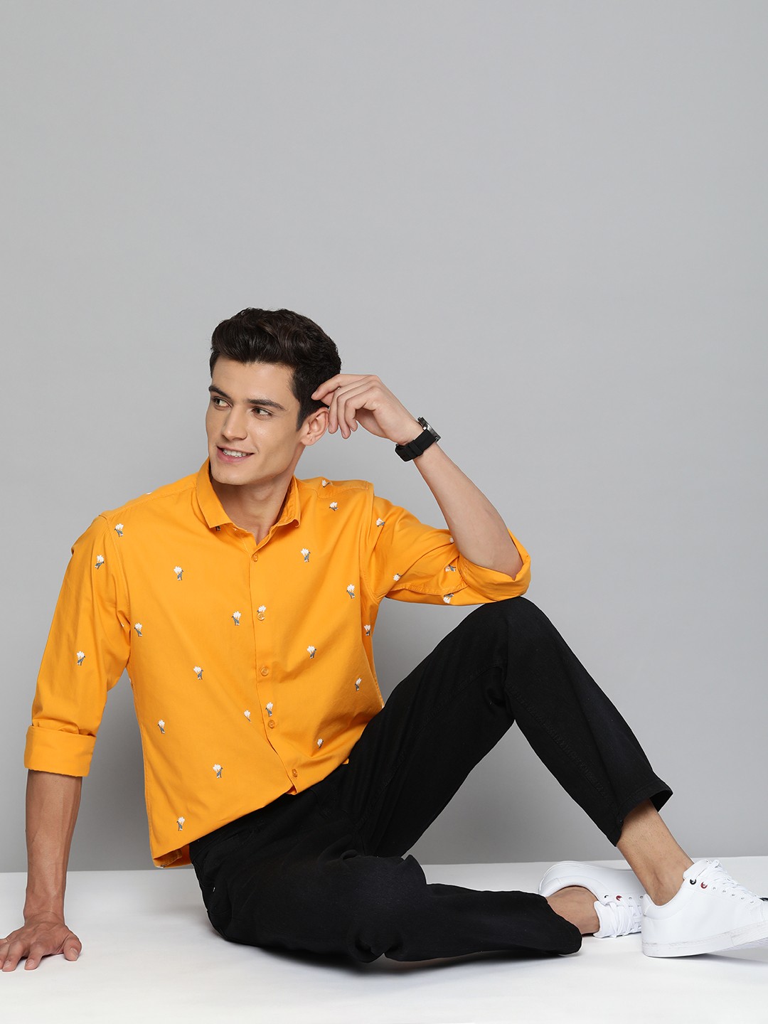 

Mast & Harbour Men Mustard Yellow & White Printed Casual Shirt