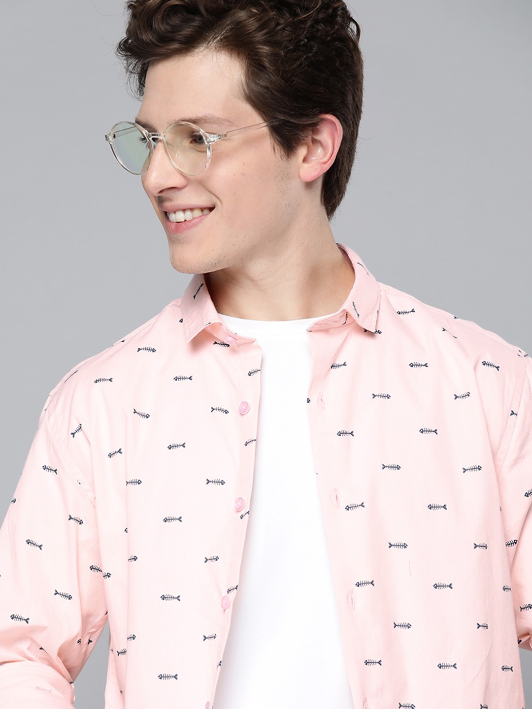 

Mast & Harbour Men Pink & Navy Blue Pure Cotton Printed Casual Shirt