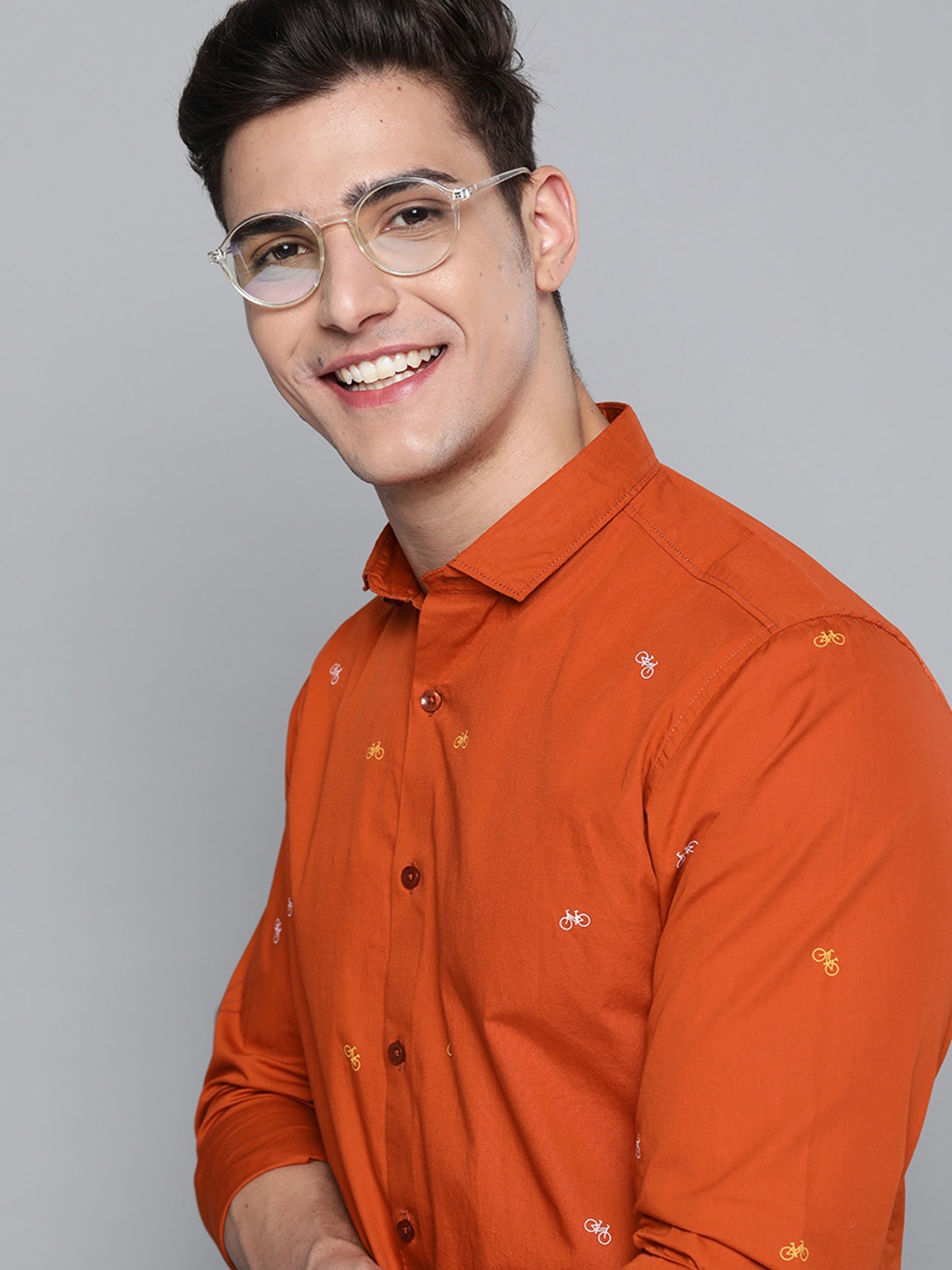 

Mast & Harbour Men Orange Printed Pure Cotton Casual Shirt