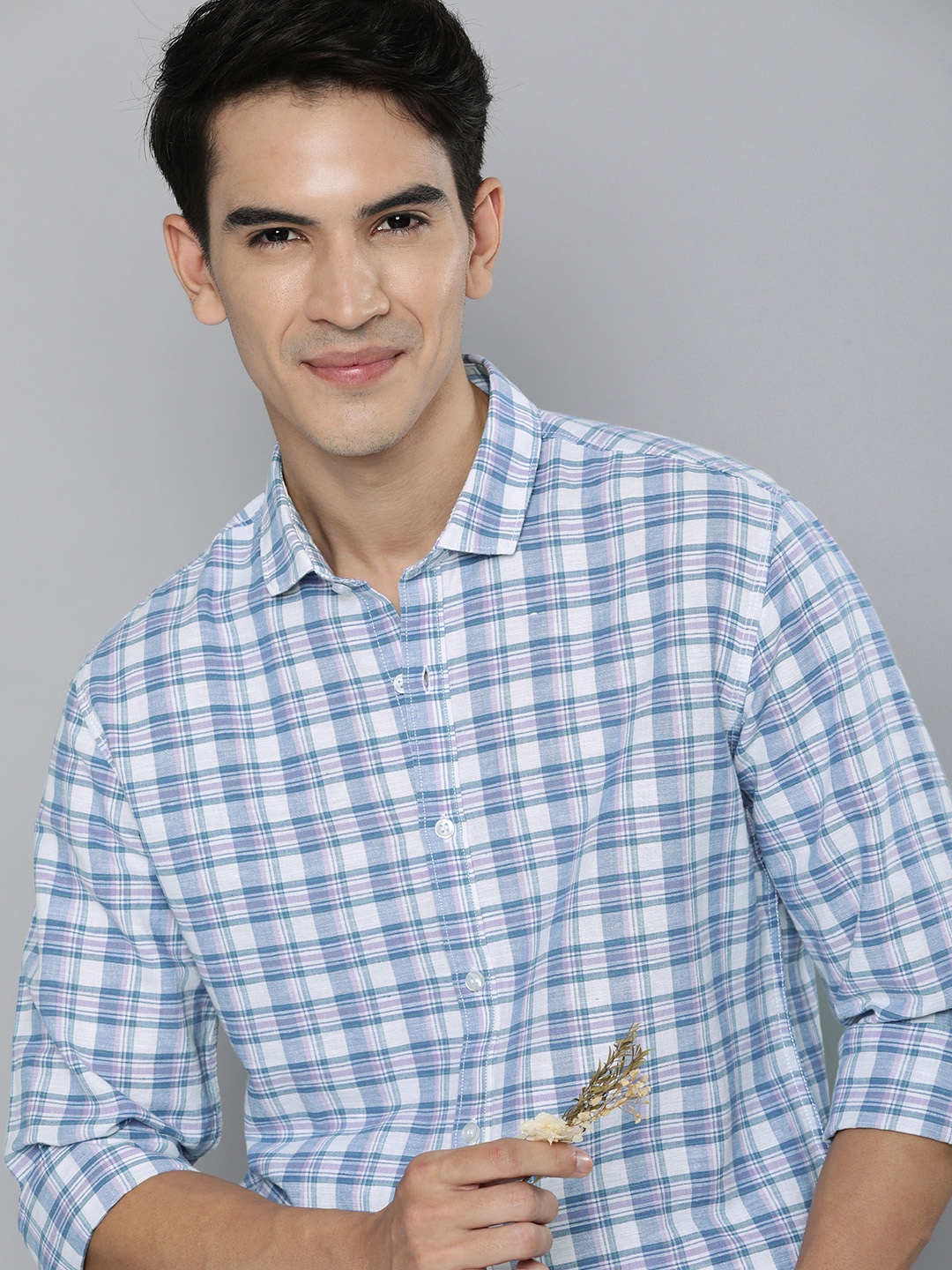 

Mast & Harbour Men White Slim Fit Checked Cotton Linen Casual Shirt
