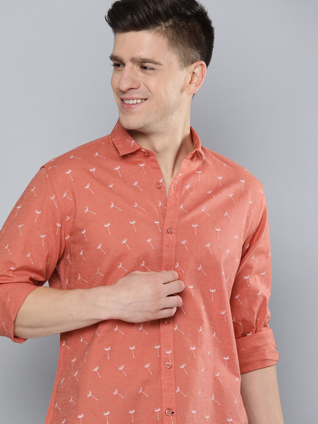 

Mast & Harbour Men Coral Orange & White Slim Fit Printed Casual Cotton Linen Shirt