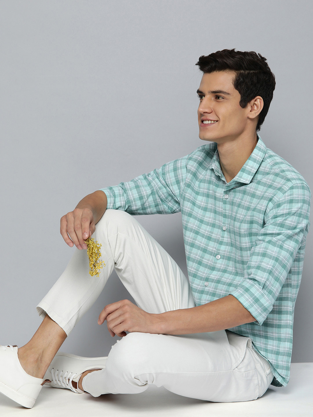 

Mast & Harbour Men Green & White Slim Fit Checked Casual Cotton Linen Shirt