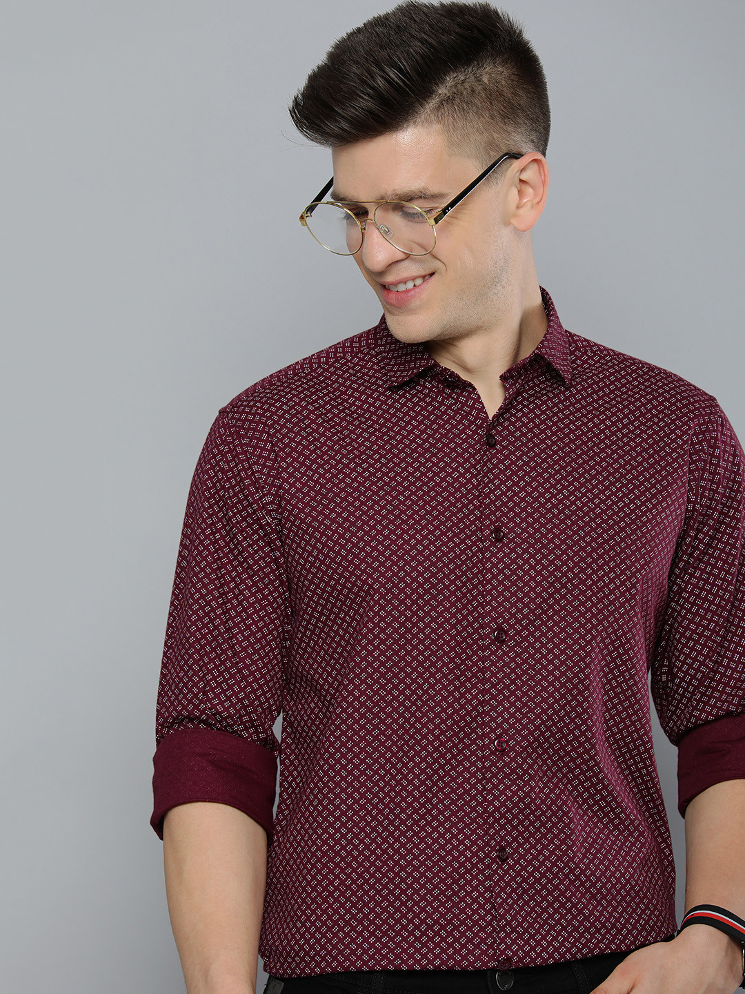 

Mast & Harbour Men Maroon Slim Fit Printed Pure Cotton Casual Shirt