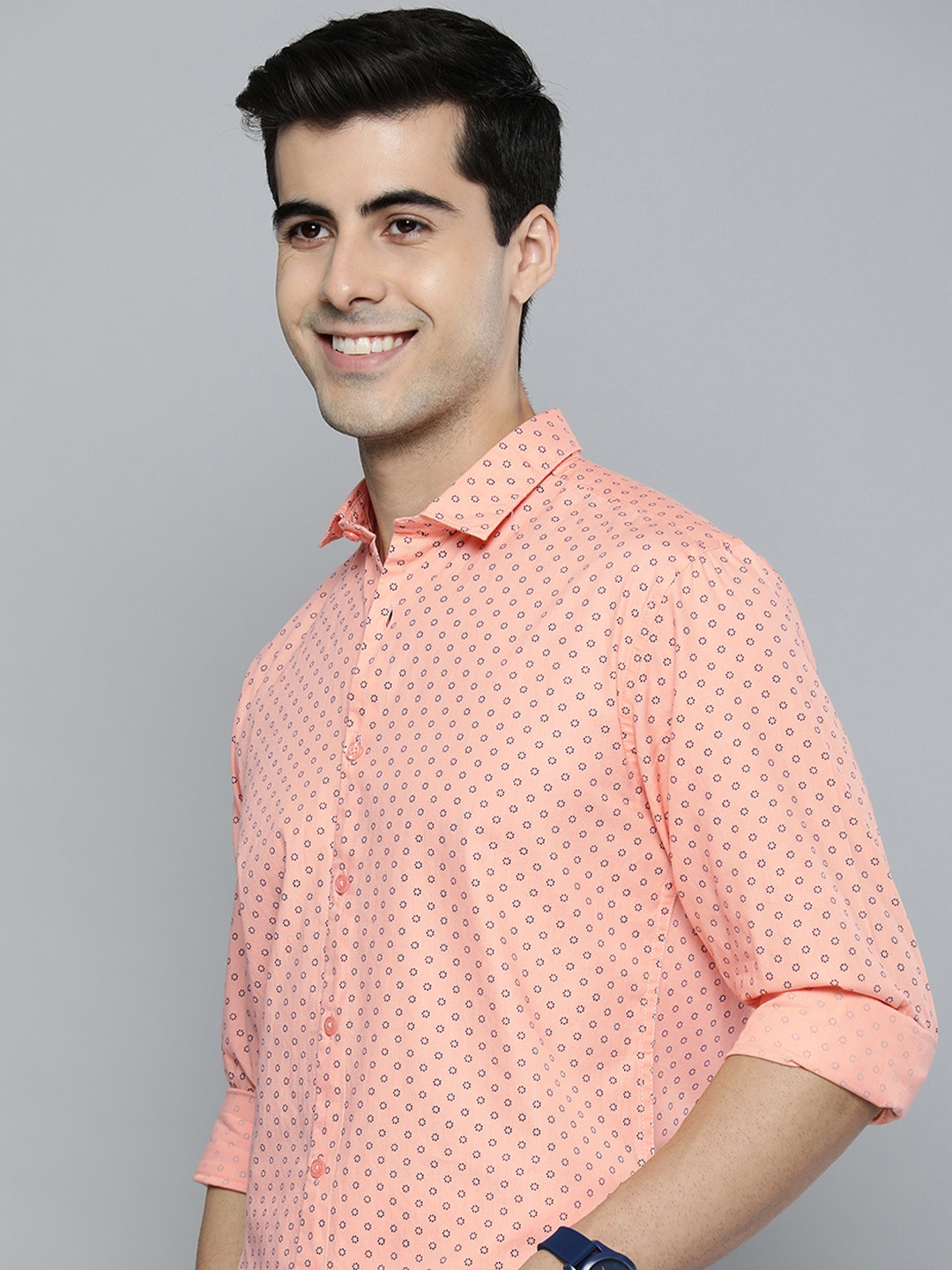 

Mast & Harbour Men Pink & Black Slim Fit Printed Pure Cotton Casual Shirt