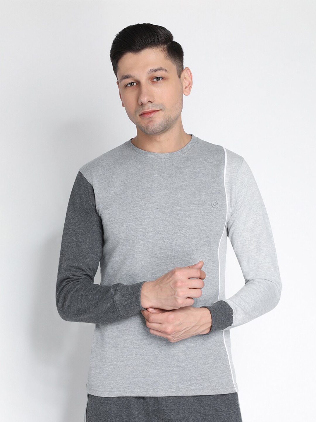 

CHKOKKO Men Grey Melange Sweatshirt