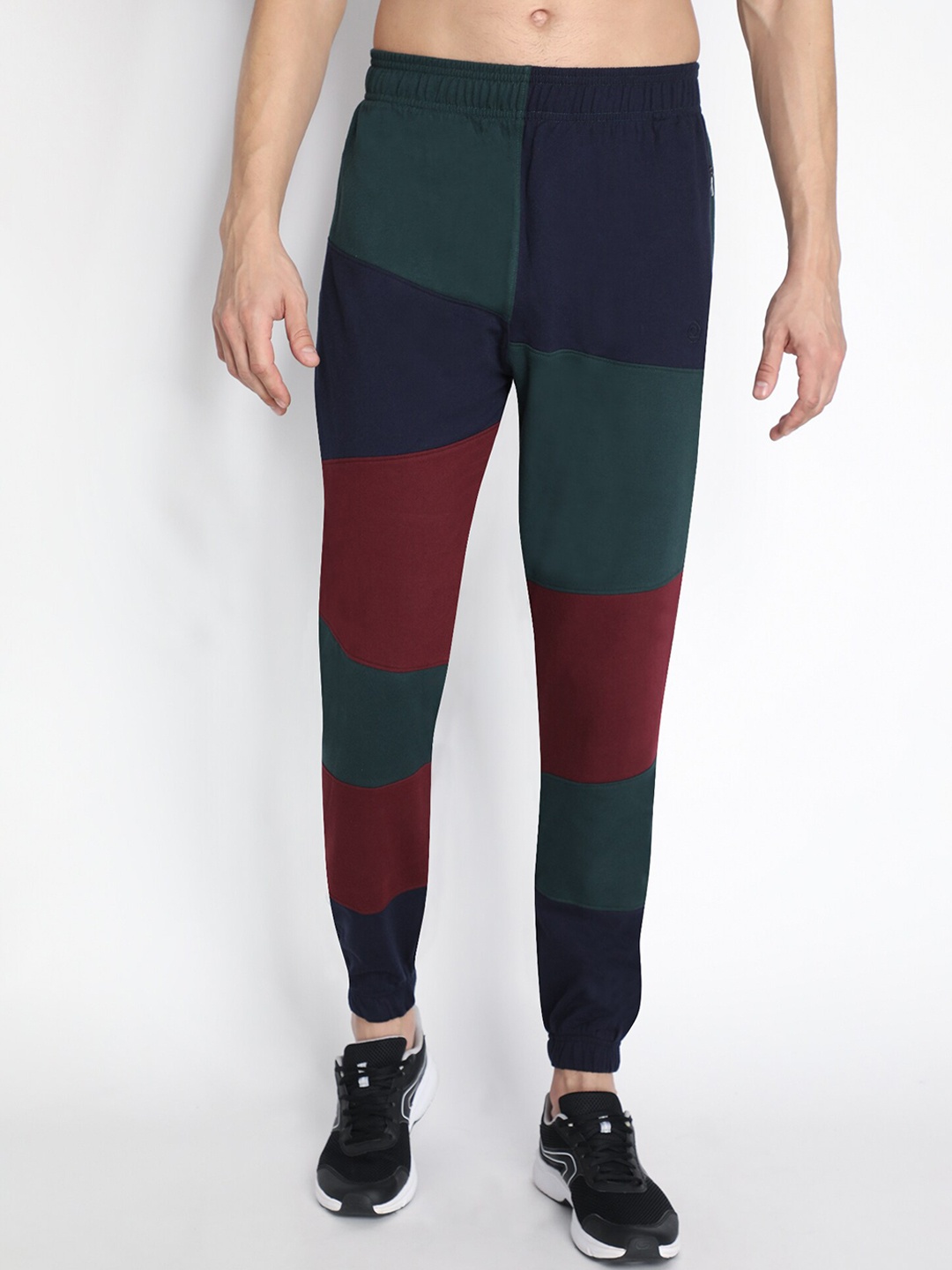 

CHKOKKO Men Green Colourblocked Track Pants