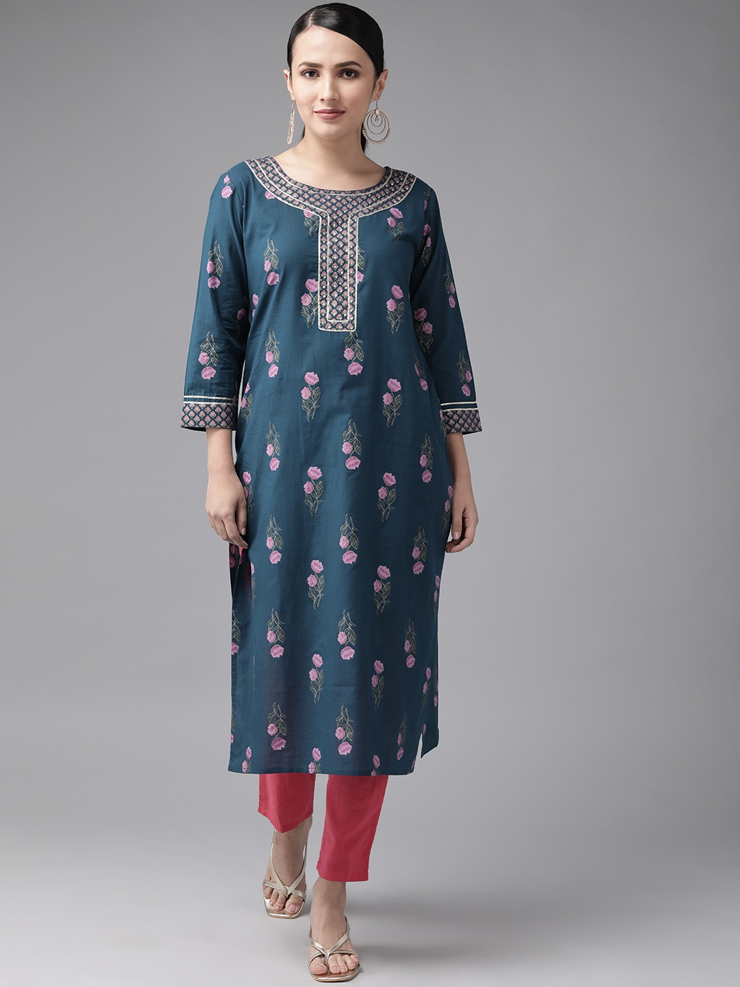 

Yufta Women Navy Blue Floral Embellished Straight Kurta