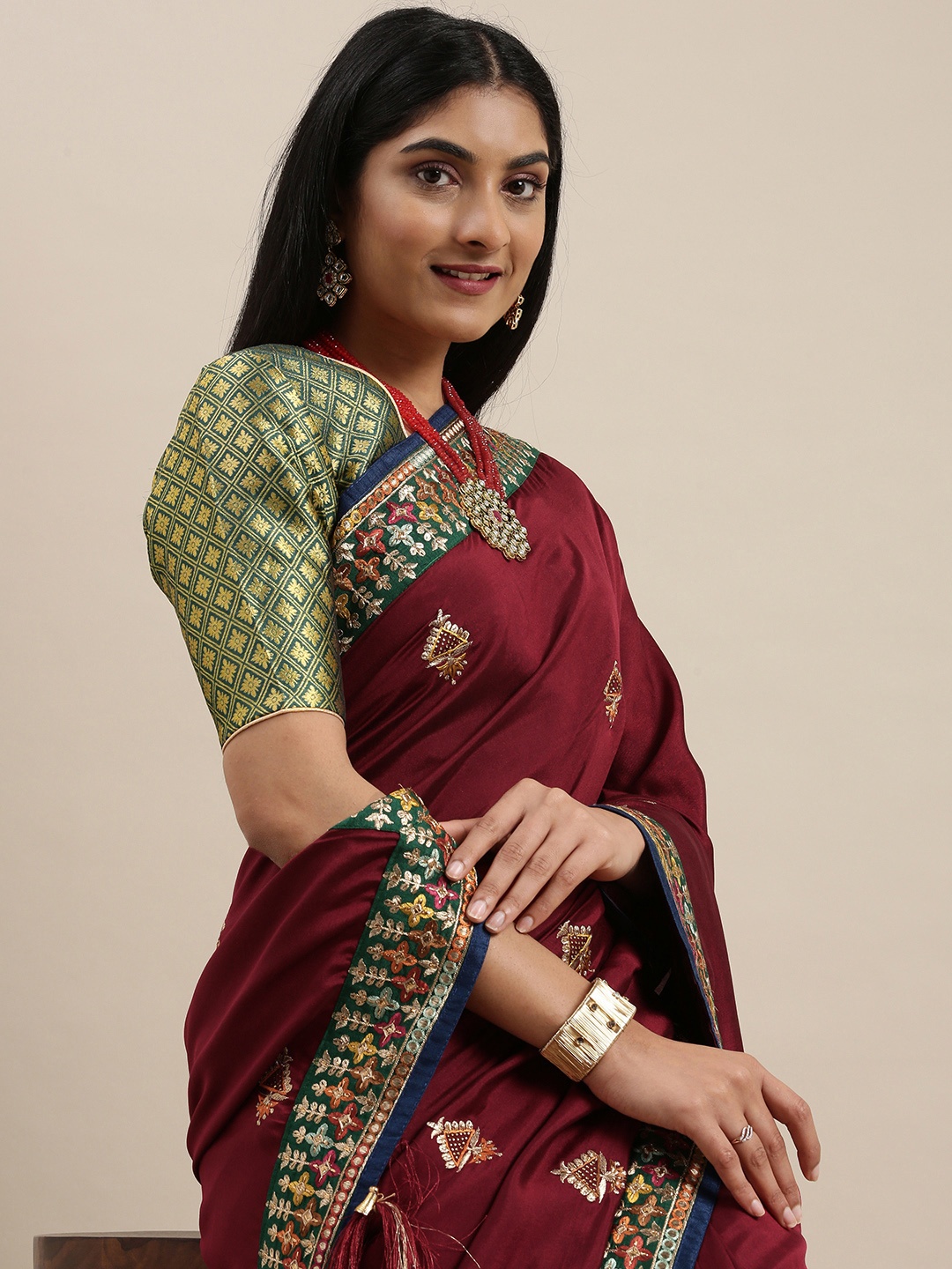 

NAKKASHI Maroon Embroidered Art Silk Saree