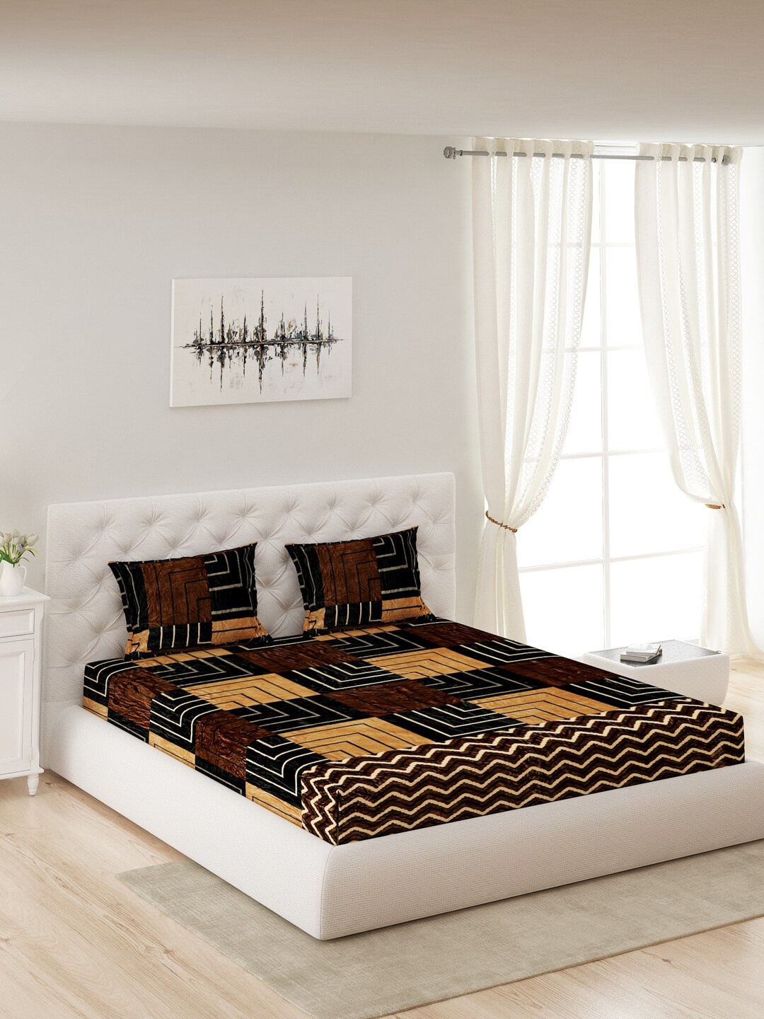 

Monte Carlo Black & Brown Geometric Queen Bedsheet with 2 Pillow Covers