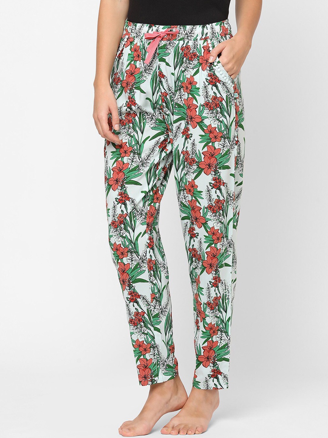 

MAYSIXTY Women Green Floral Printed Lounge Pants