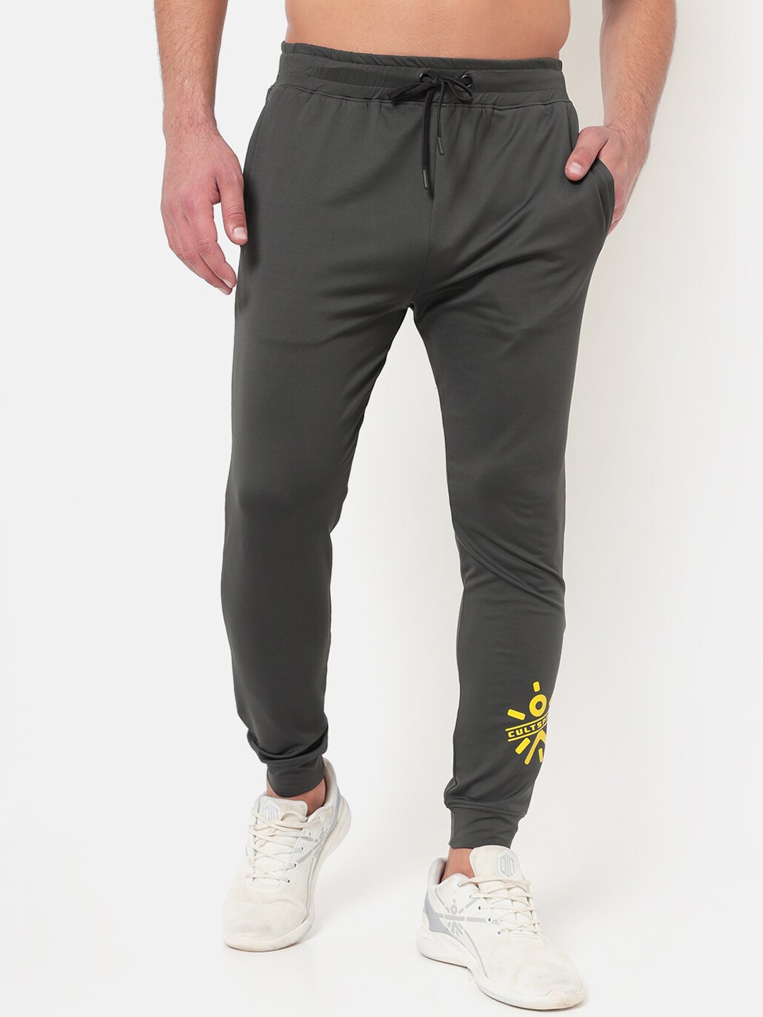 

Cultsport Men Grey Solid Joggers