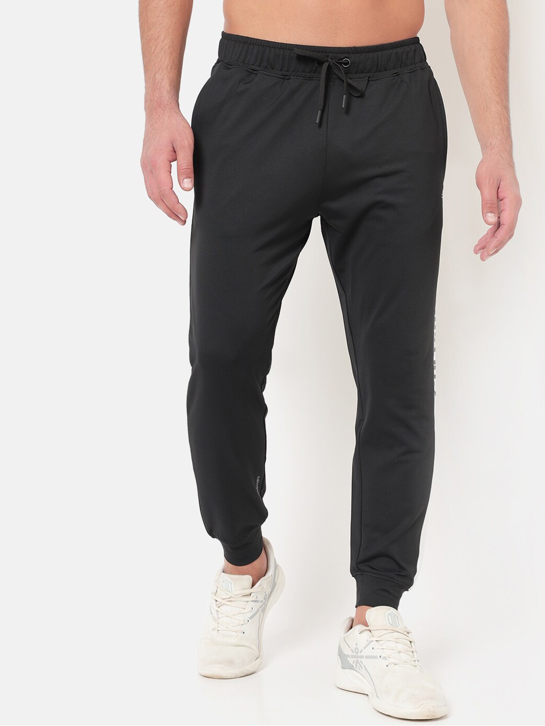 

Cultsport Men Black & White Solid Joggers