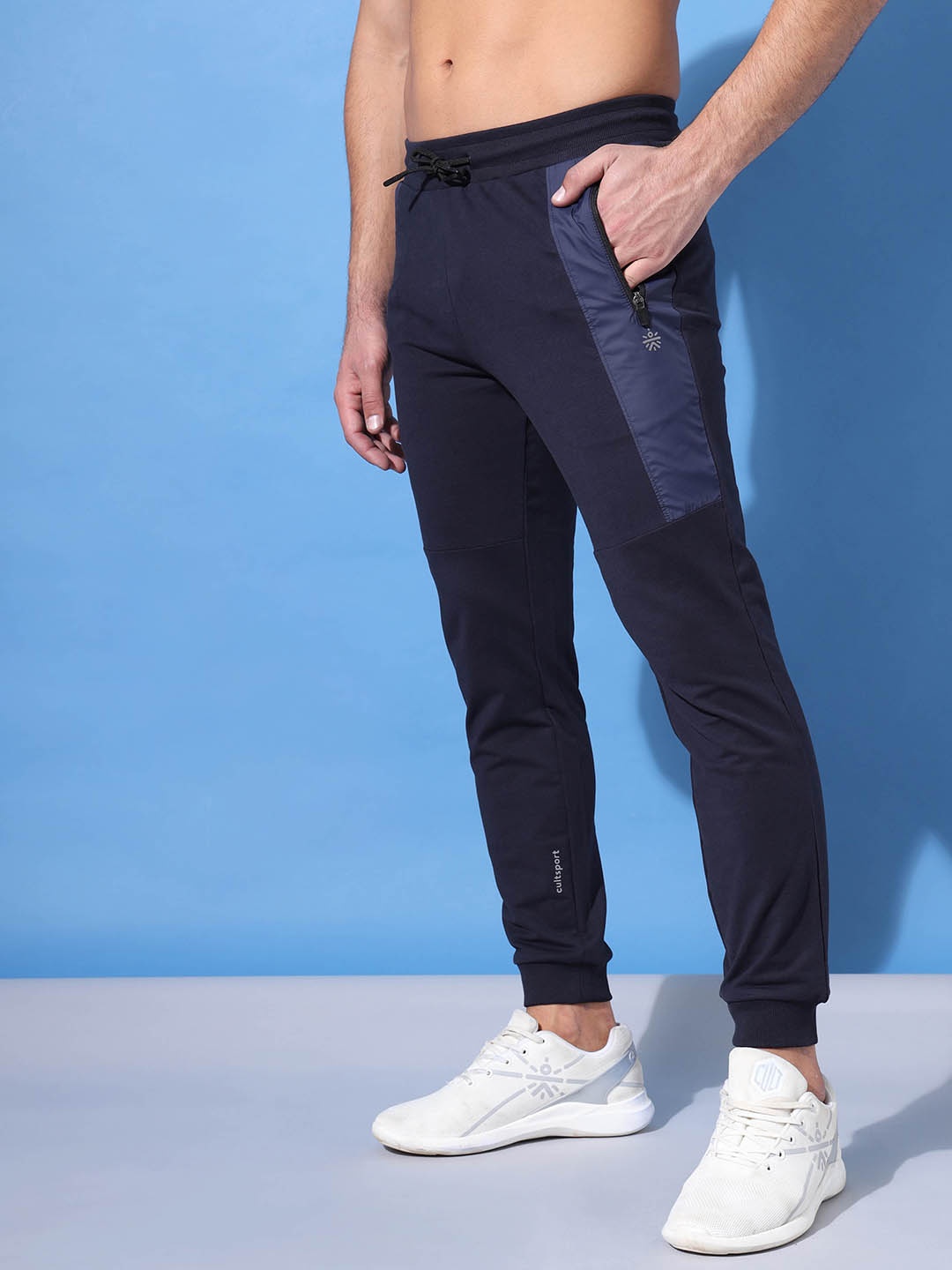 

CULT Men Vitals Panel Joggers, Navy blue