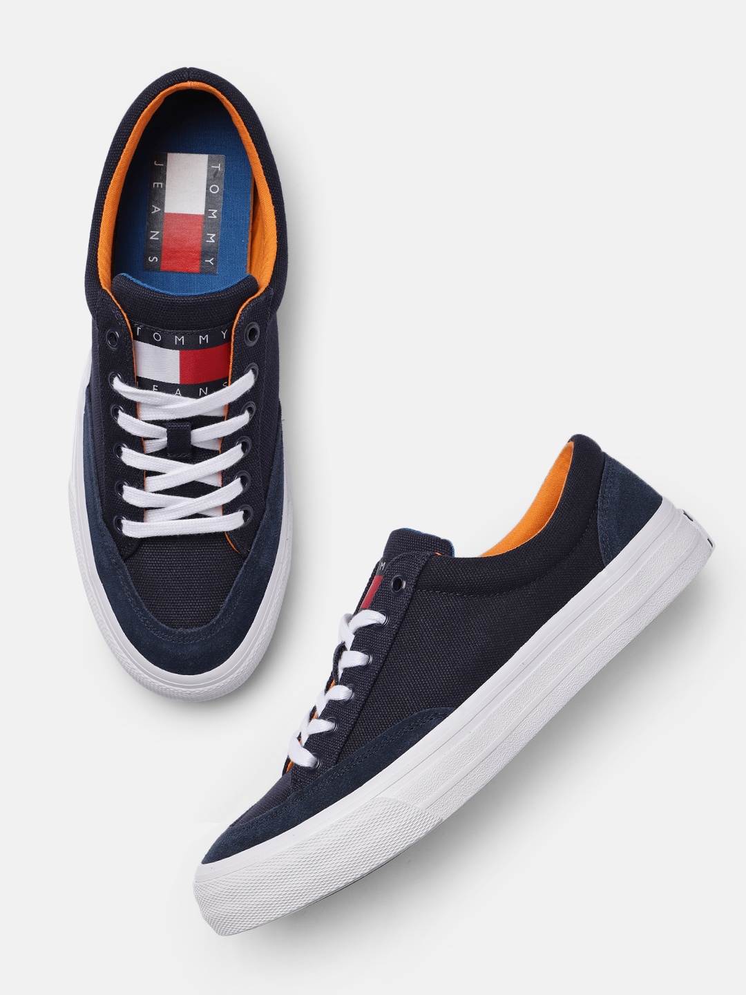 

Tommy Hilfiger Men Navy Blue Sneakers
