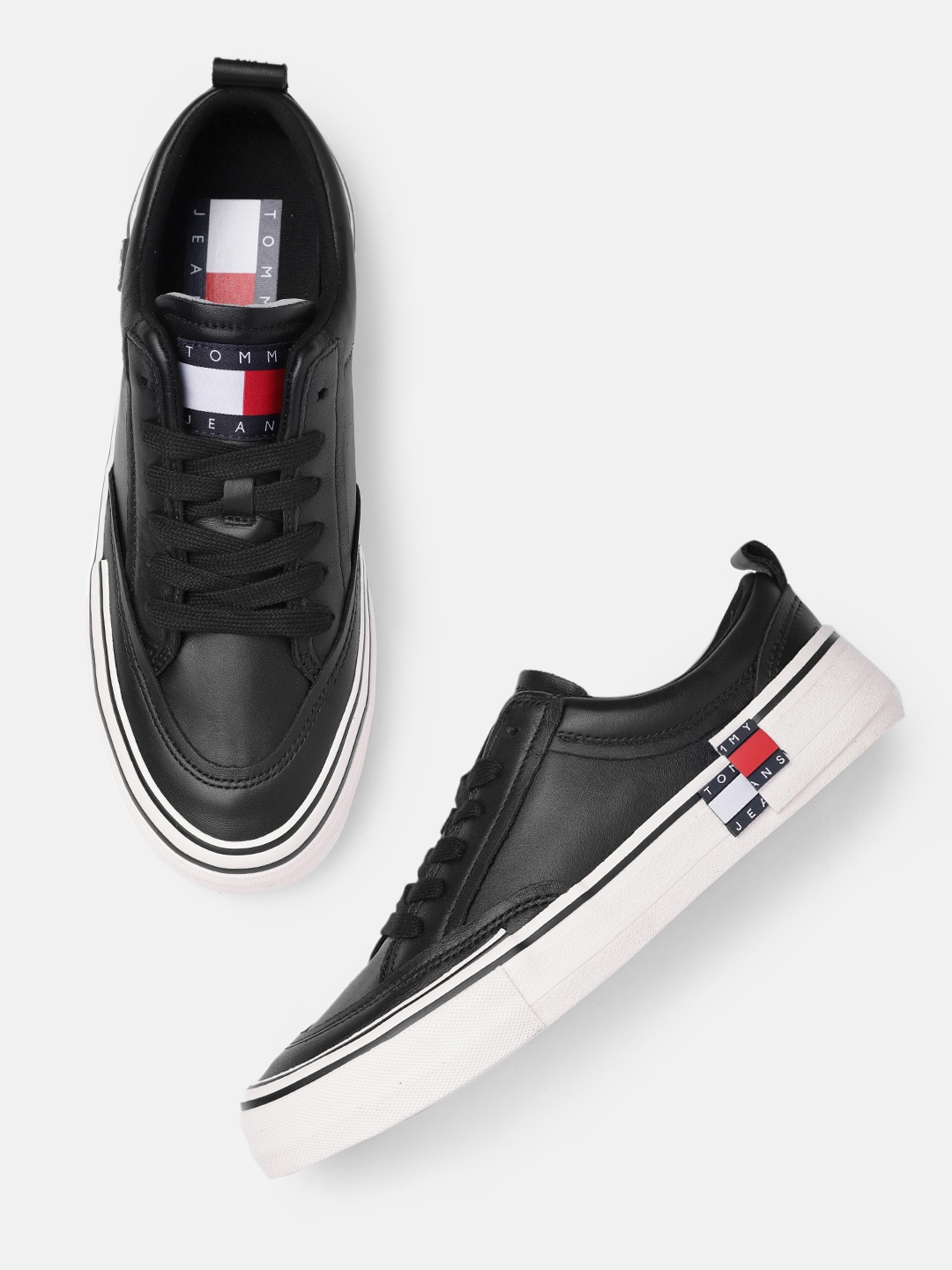 

Tommy Hilfiger Men Black Leather Sneakers