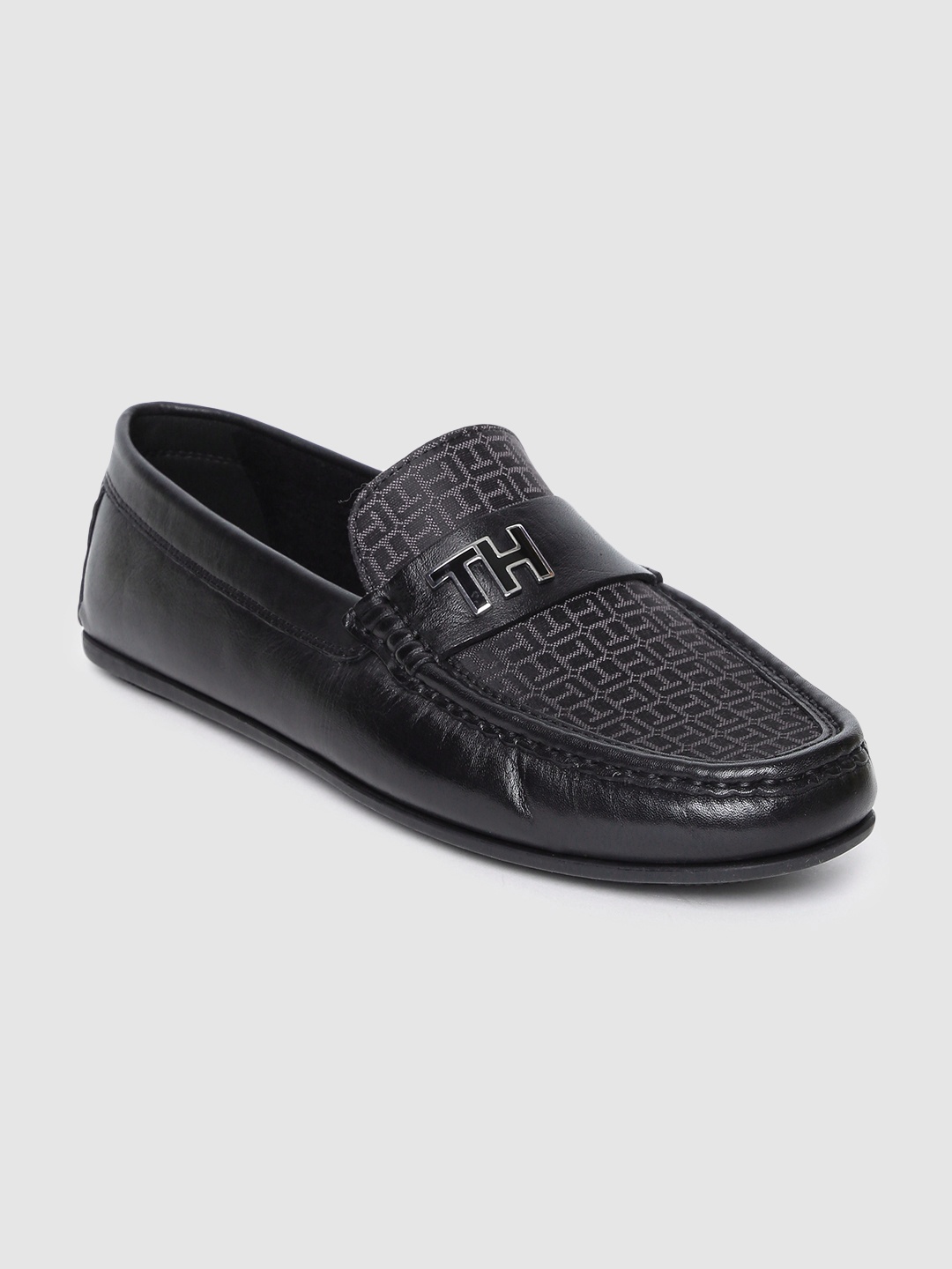 

Tommy Hilfiger Men Black Textured City Loafers